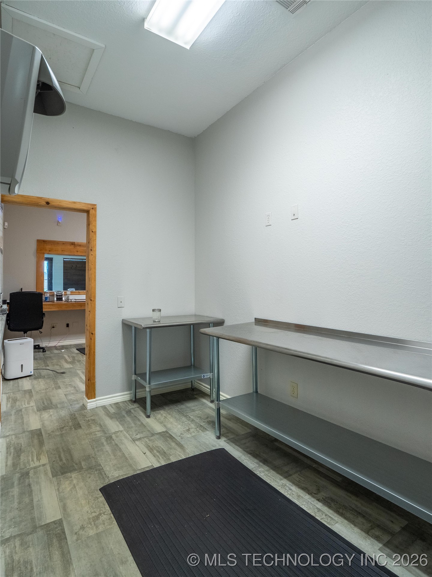 1501 E Wade Watts Property Photo 13