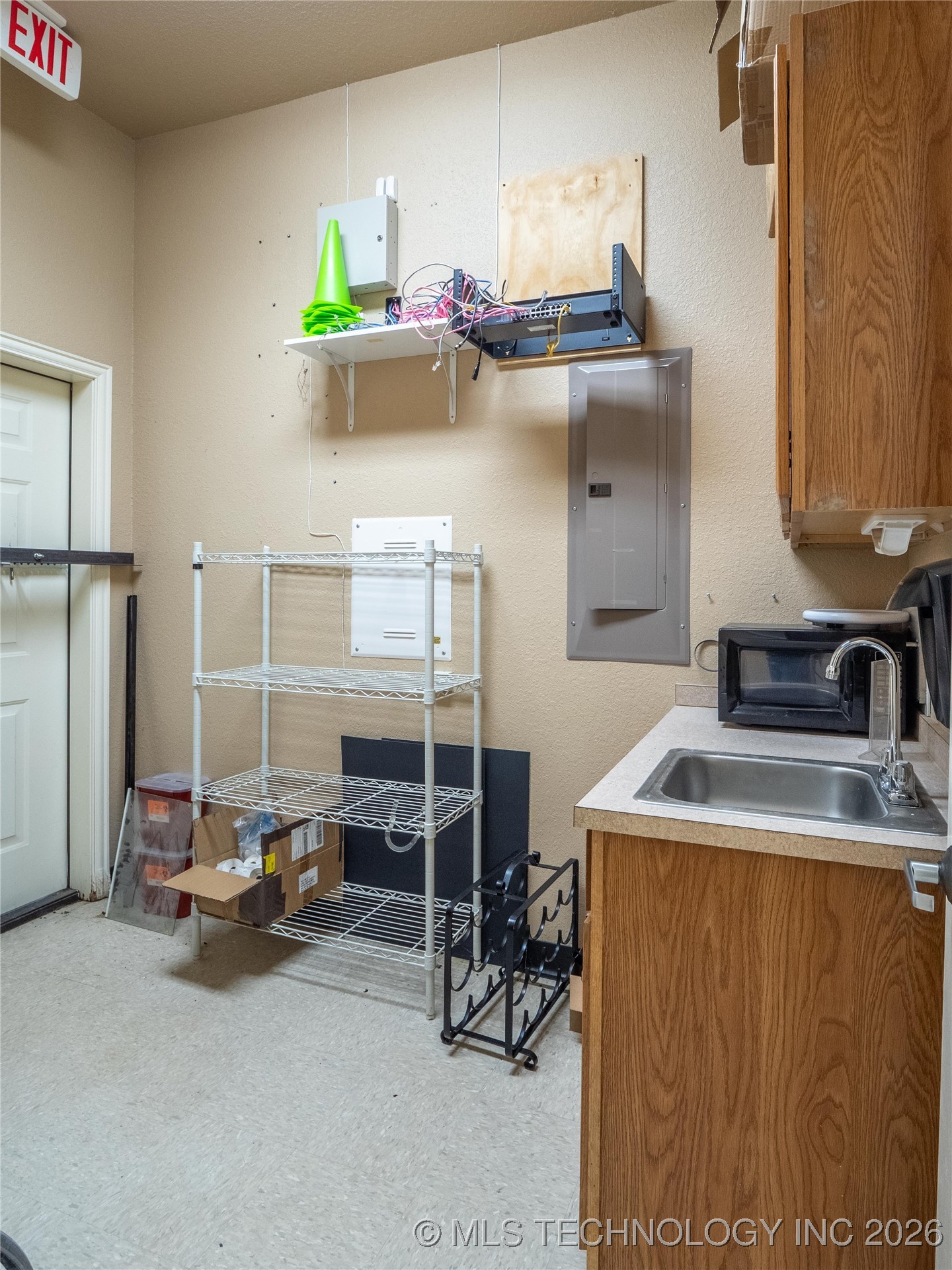 1501 E Wade Watts Property Photo 18