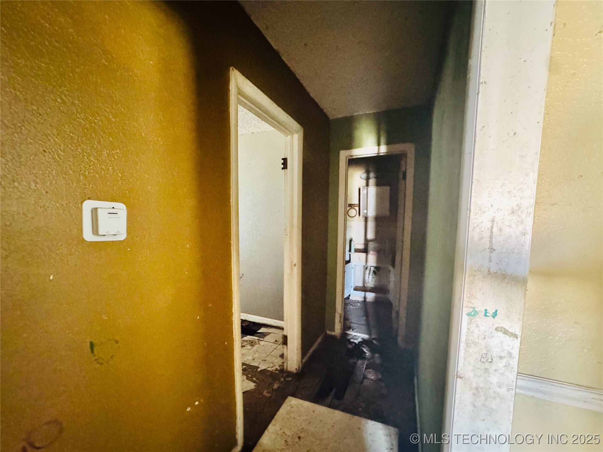 104 W 7th Street Property Photo 9