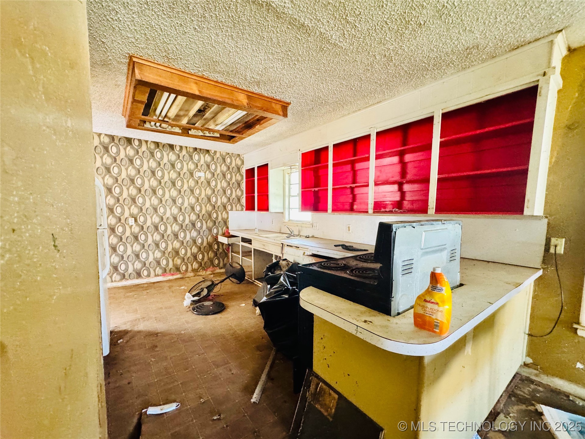 104 W 7th Street Property Photo 14