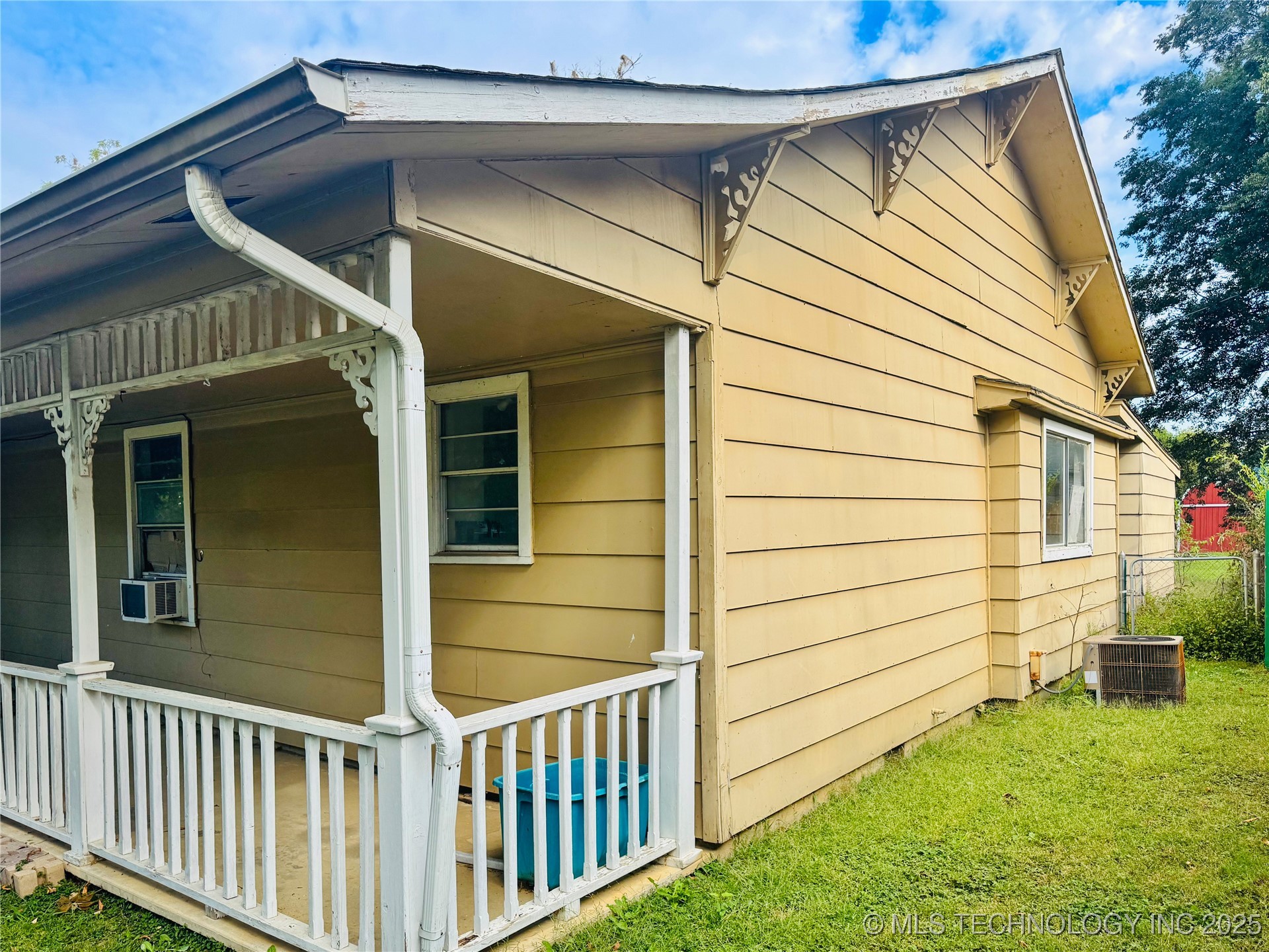 104 W 7th Street Property Photo 20