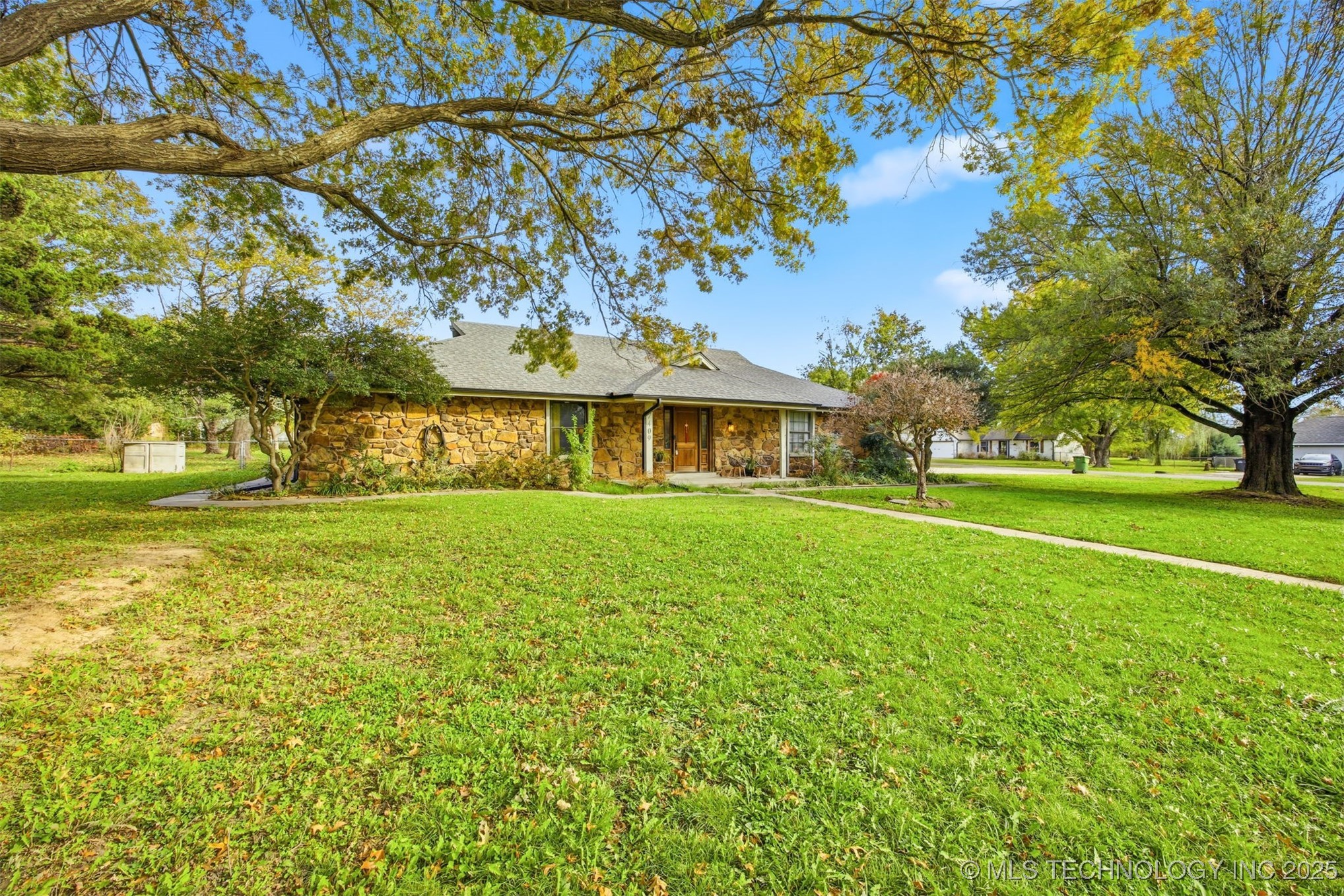 7409 N 147th East Avenue Property Photo 2