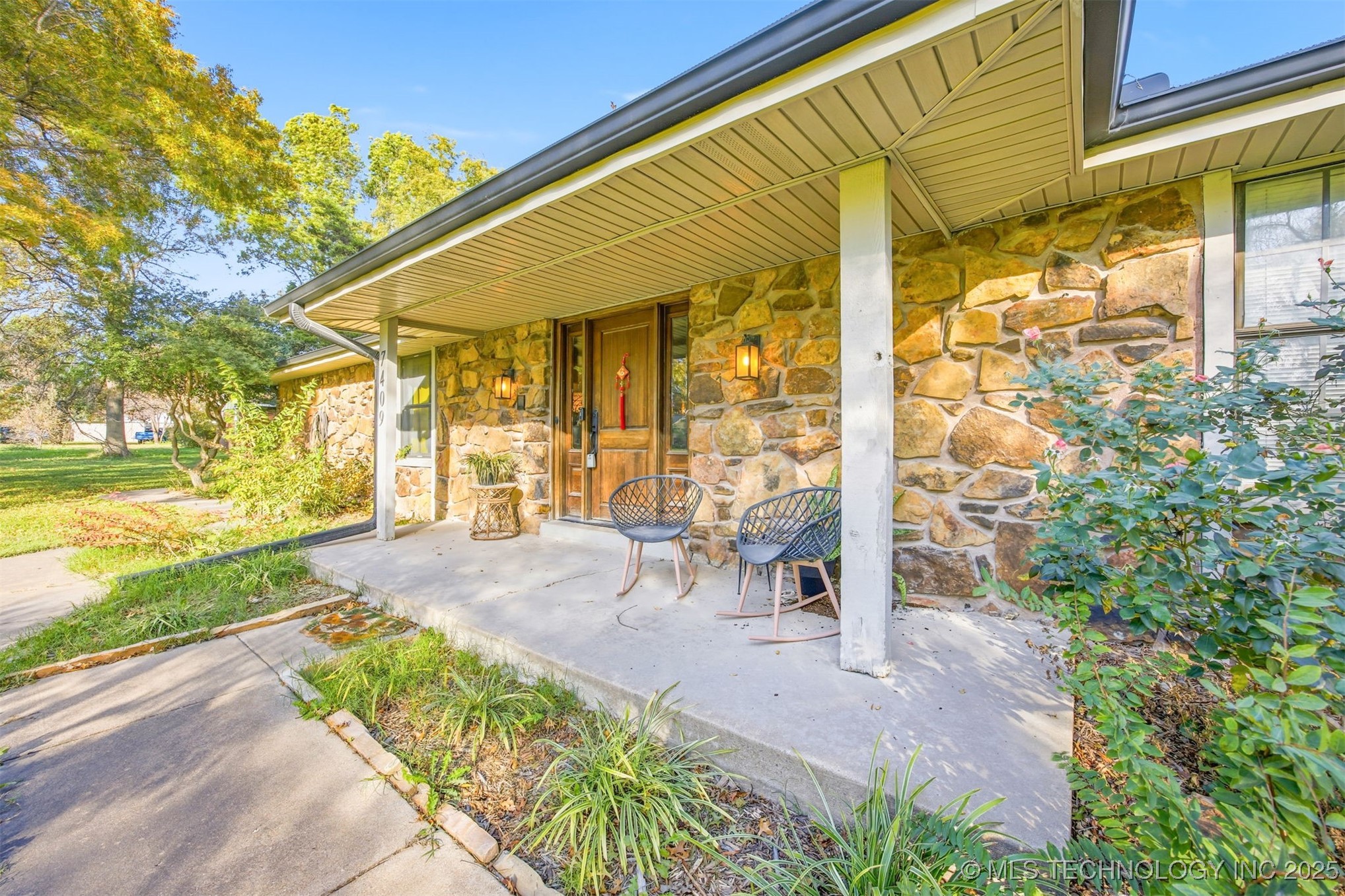 7409 N 147th East Avenue Property Photo 9