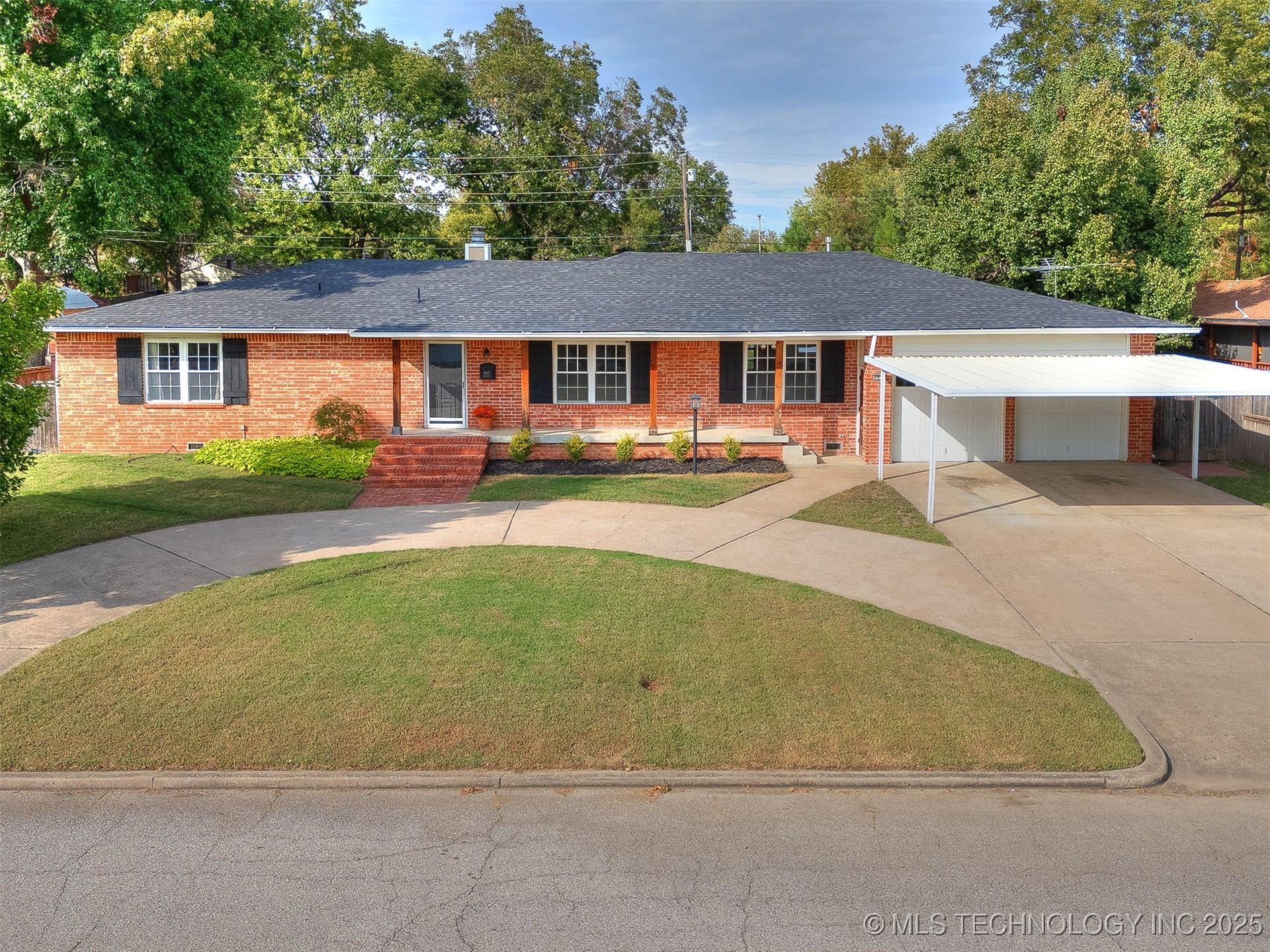 4817 E 25th Place Property Photo 1