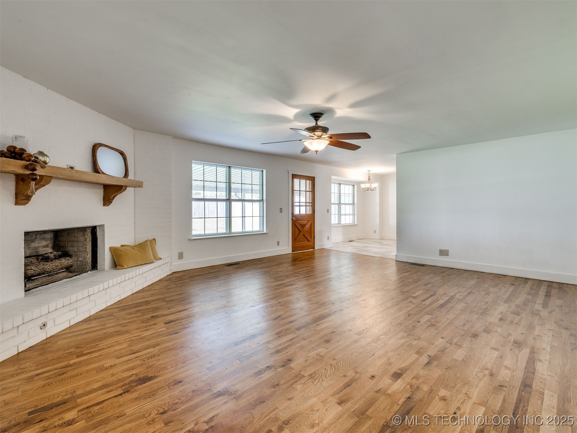 4817 E 25th Place Property Photo 9