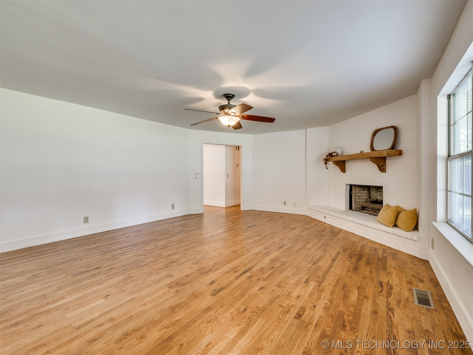 4817 E 25th Place Property Photo 11