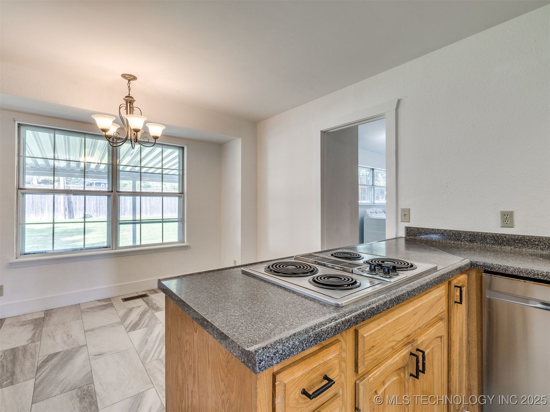 4817 E 25th Place Property Photo 15