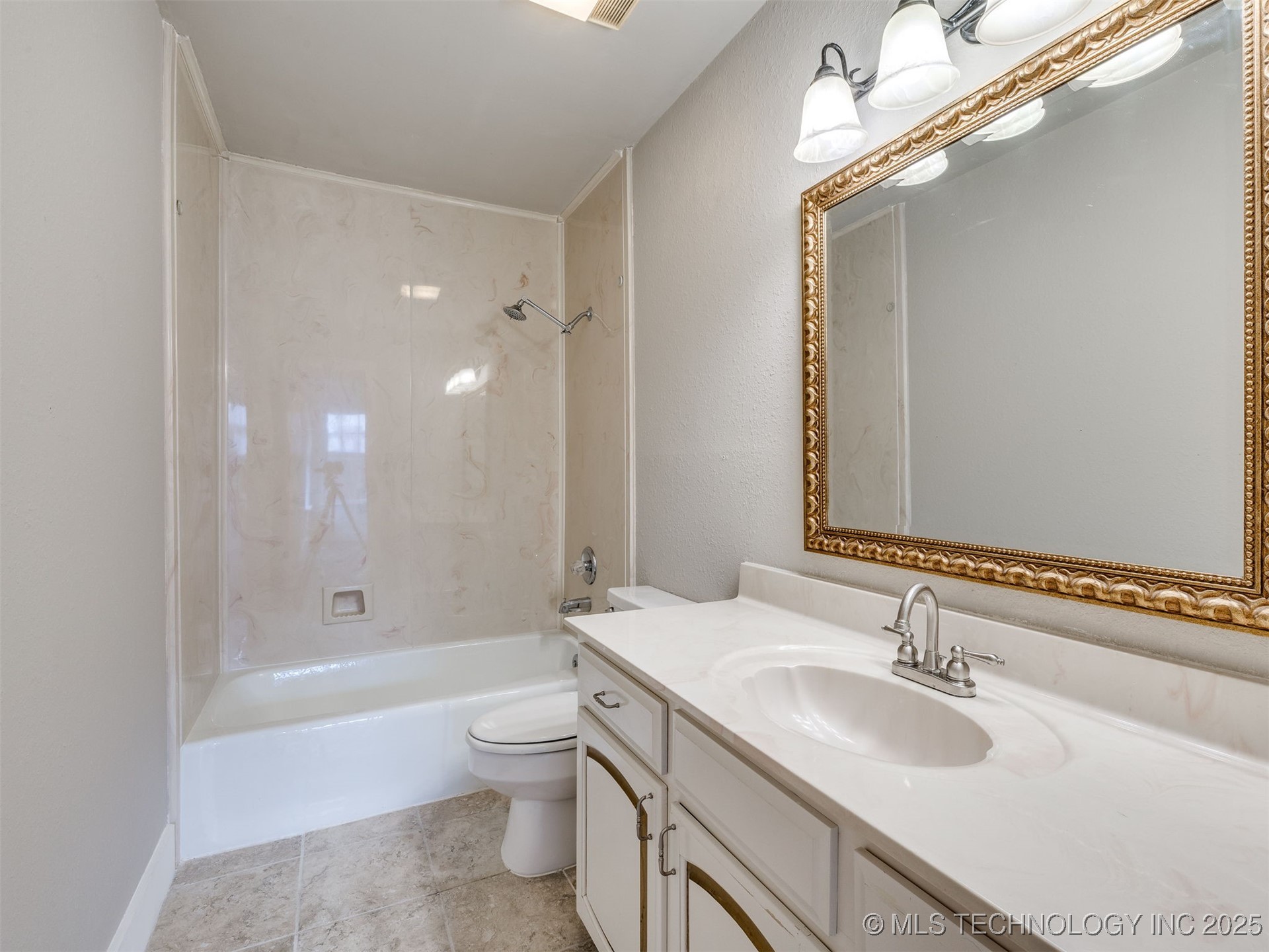 4817 E 25th Place Property Photo 40