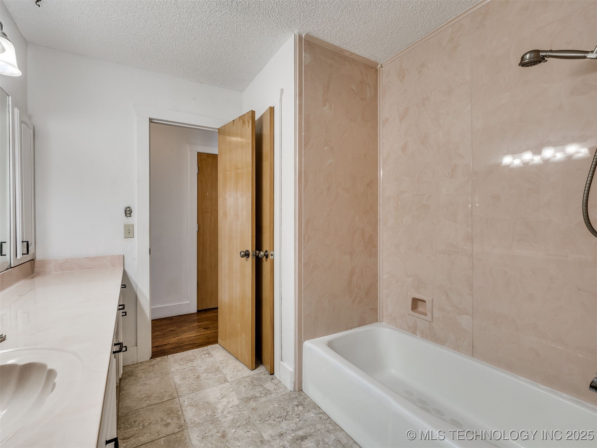 4817 E 25th Place Property Photo 52