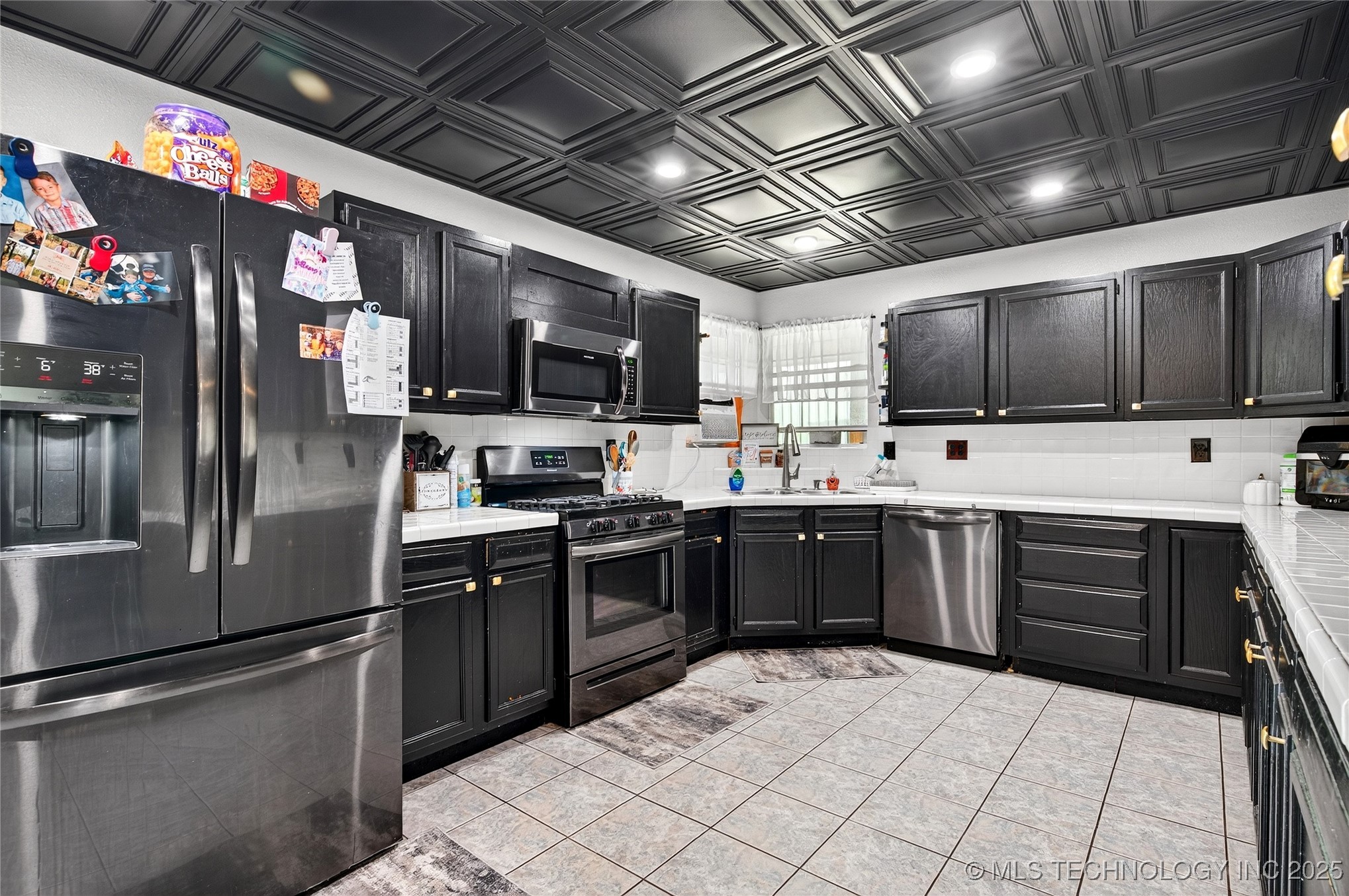 209 Roberts Street Property Photo 6