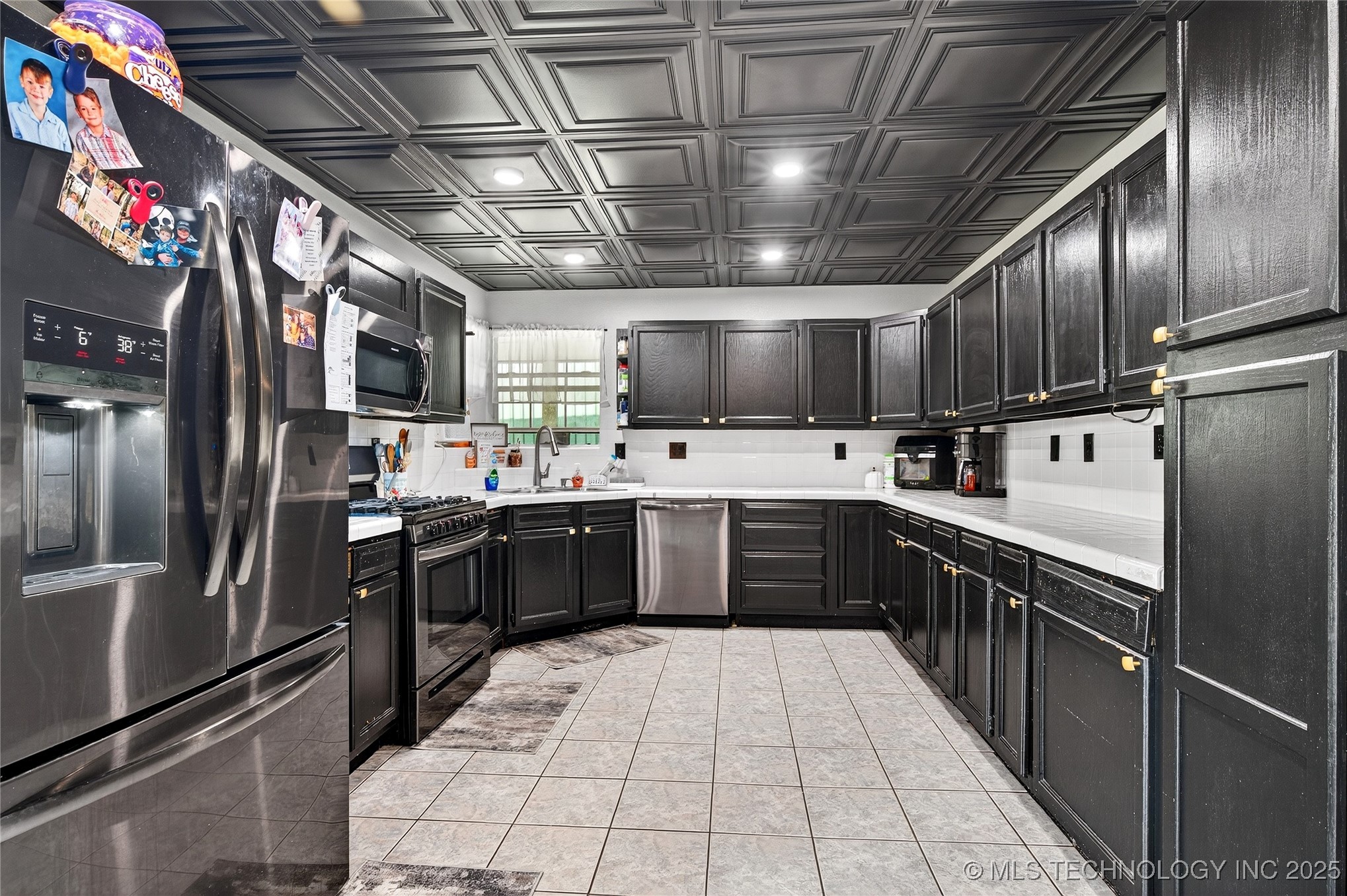 209 Roberts Street Property Photo 7