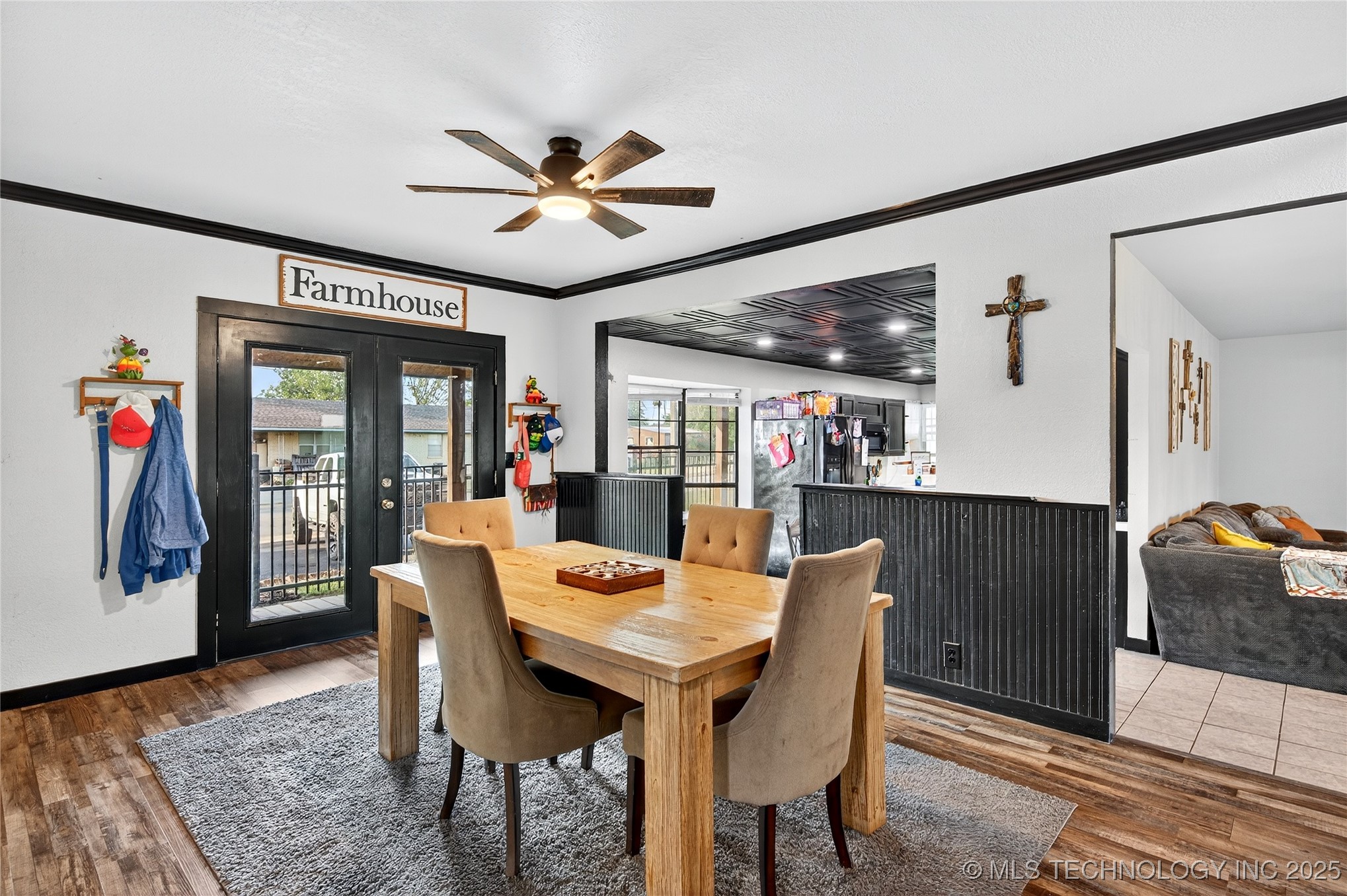 209 Roberts Street Property Photo 8