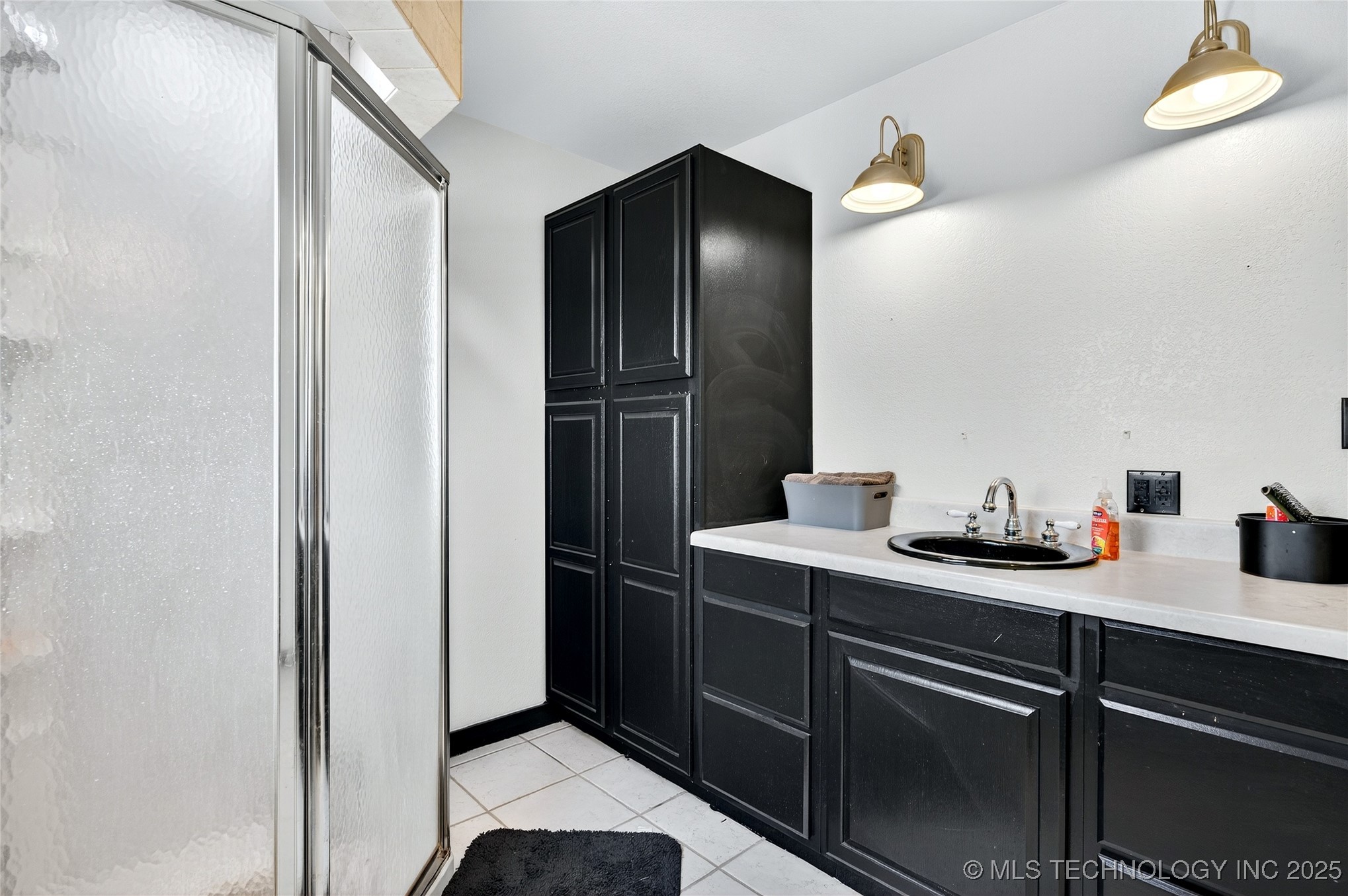 209 Roberts Street Property Photo 16