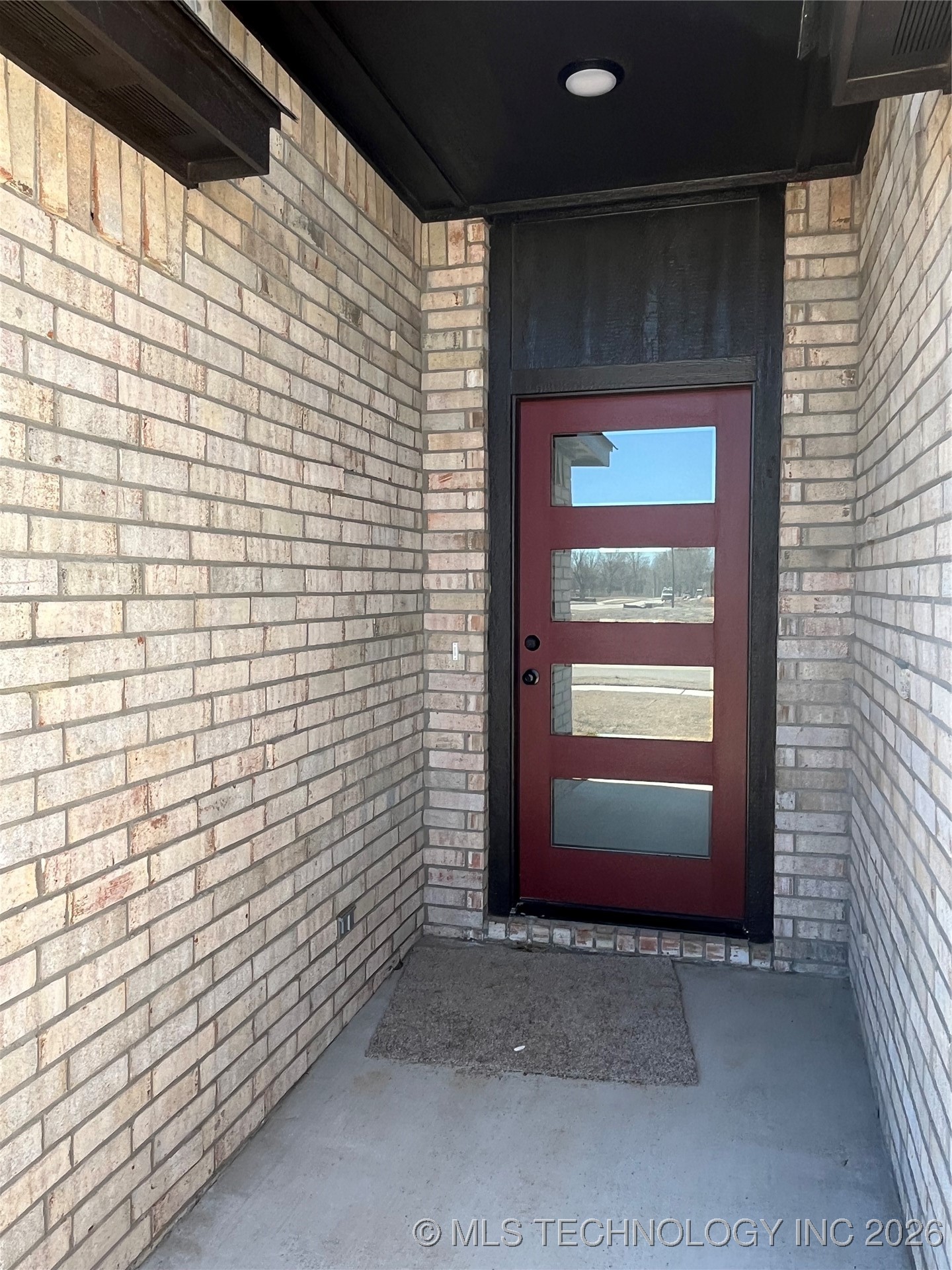 10890 S 278 East Avenue Property Photo 3