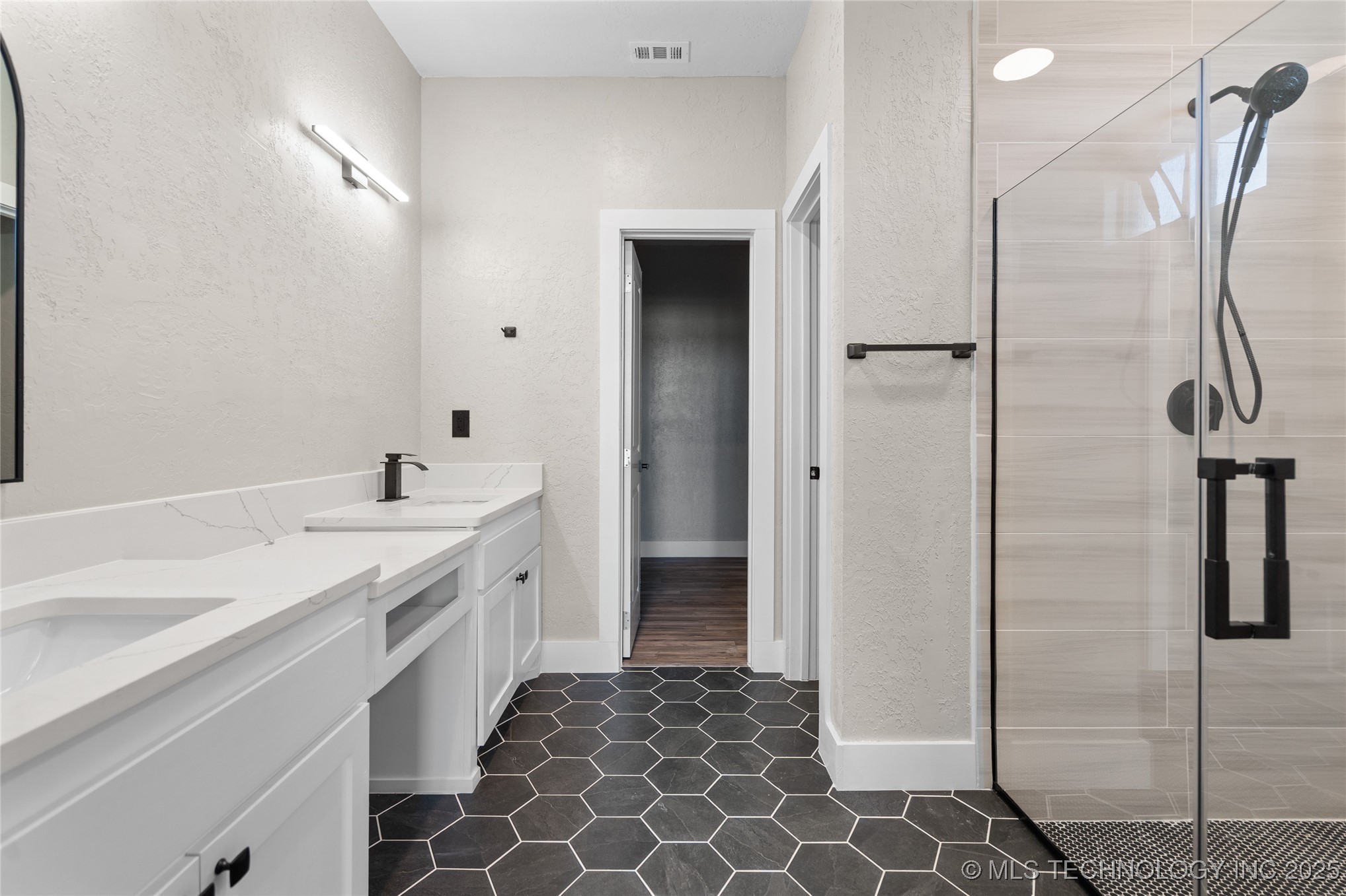 12499 Fox Hollow Road Property Photo 14