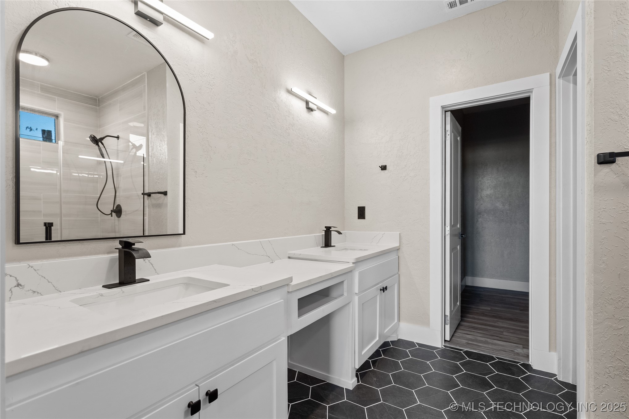 12499 Fox Hollow Road Property Photo 15