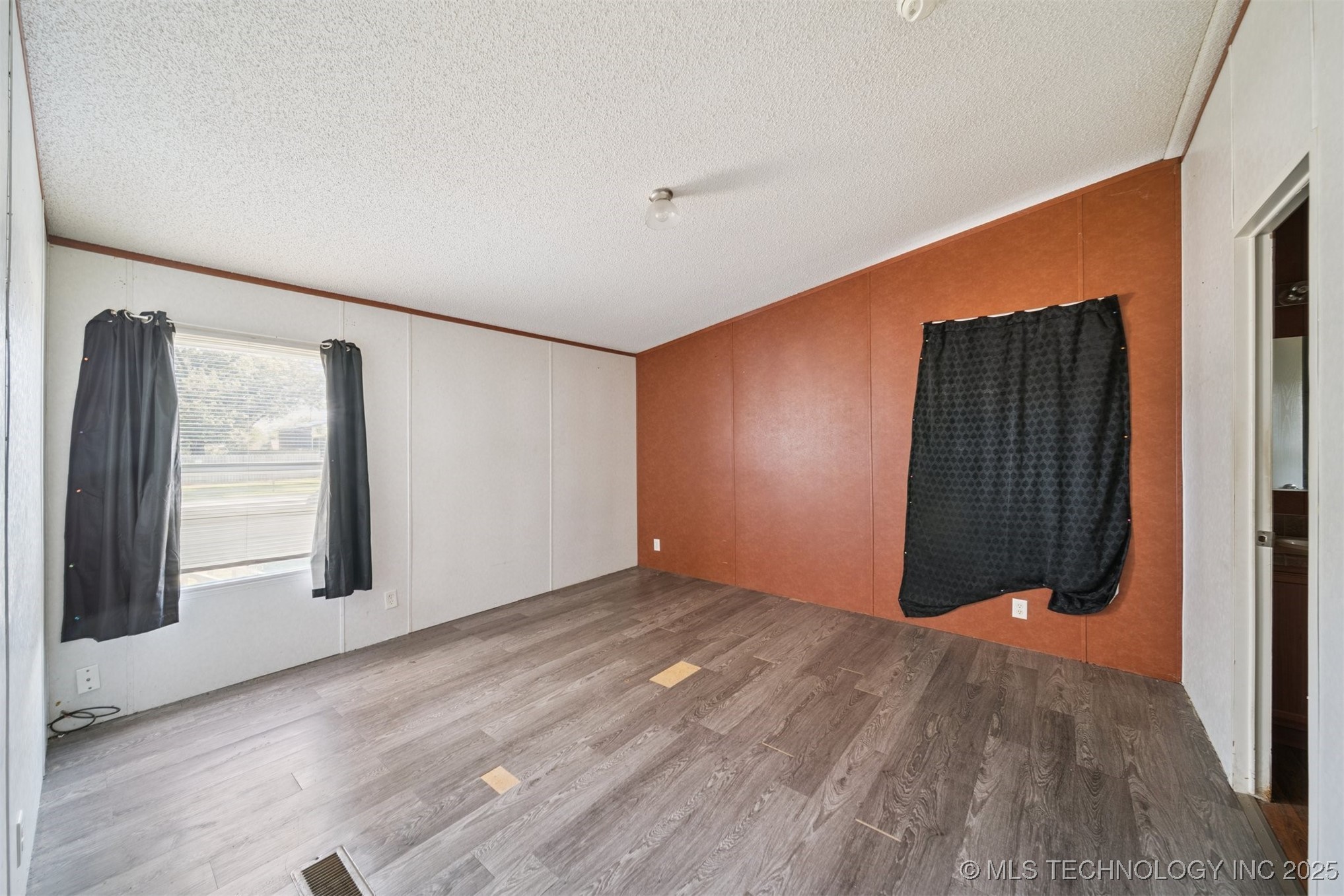 210 Osage Street Property Photo 12