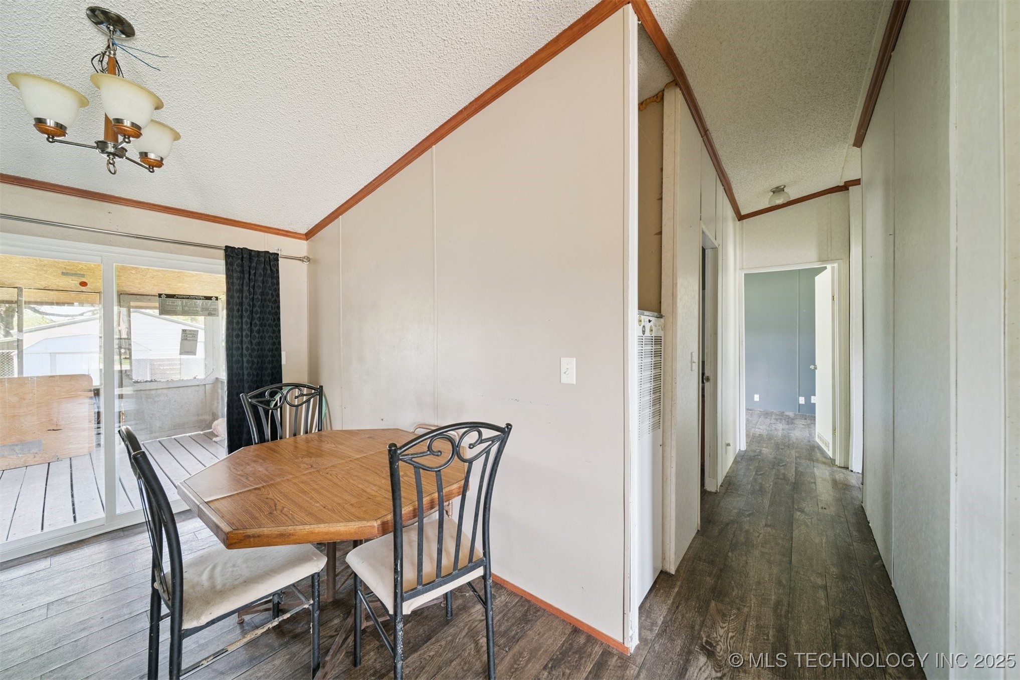 210 Osage Street Property Photo 15