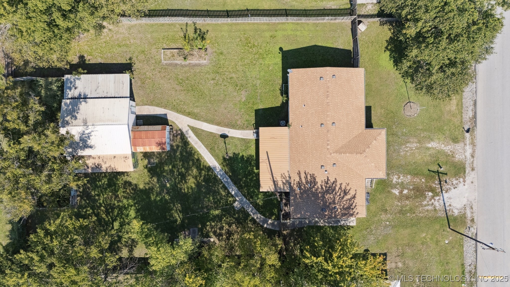 210 Osage Street Property Photo 26