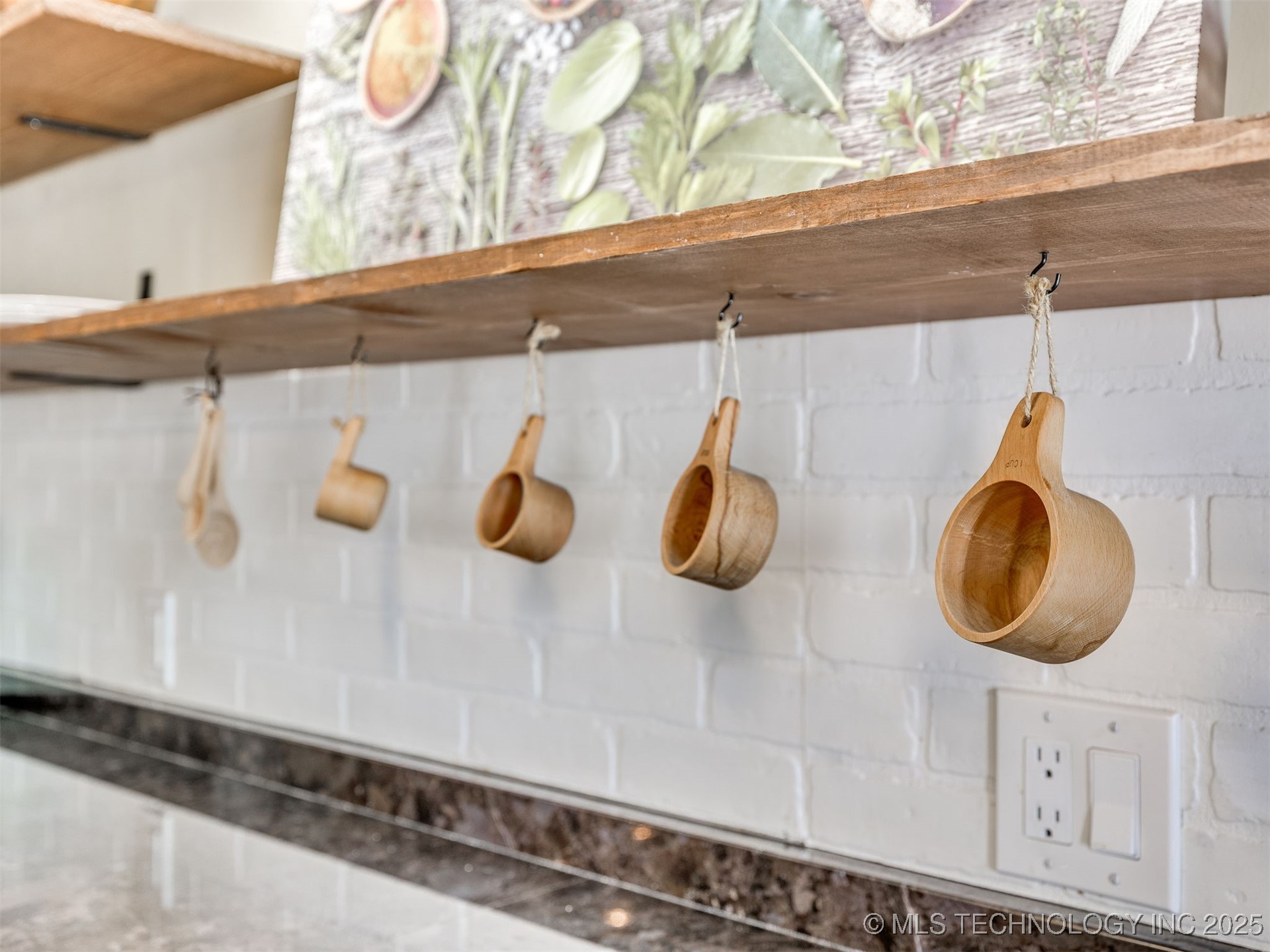 1553 S Riverside Drive 1553 Property Photo 24