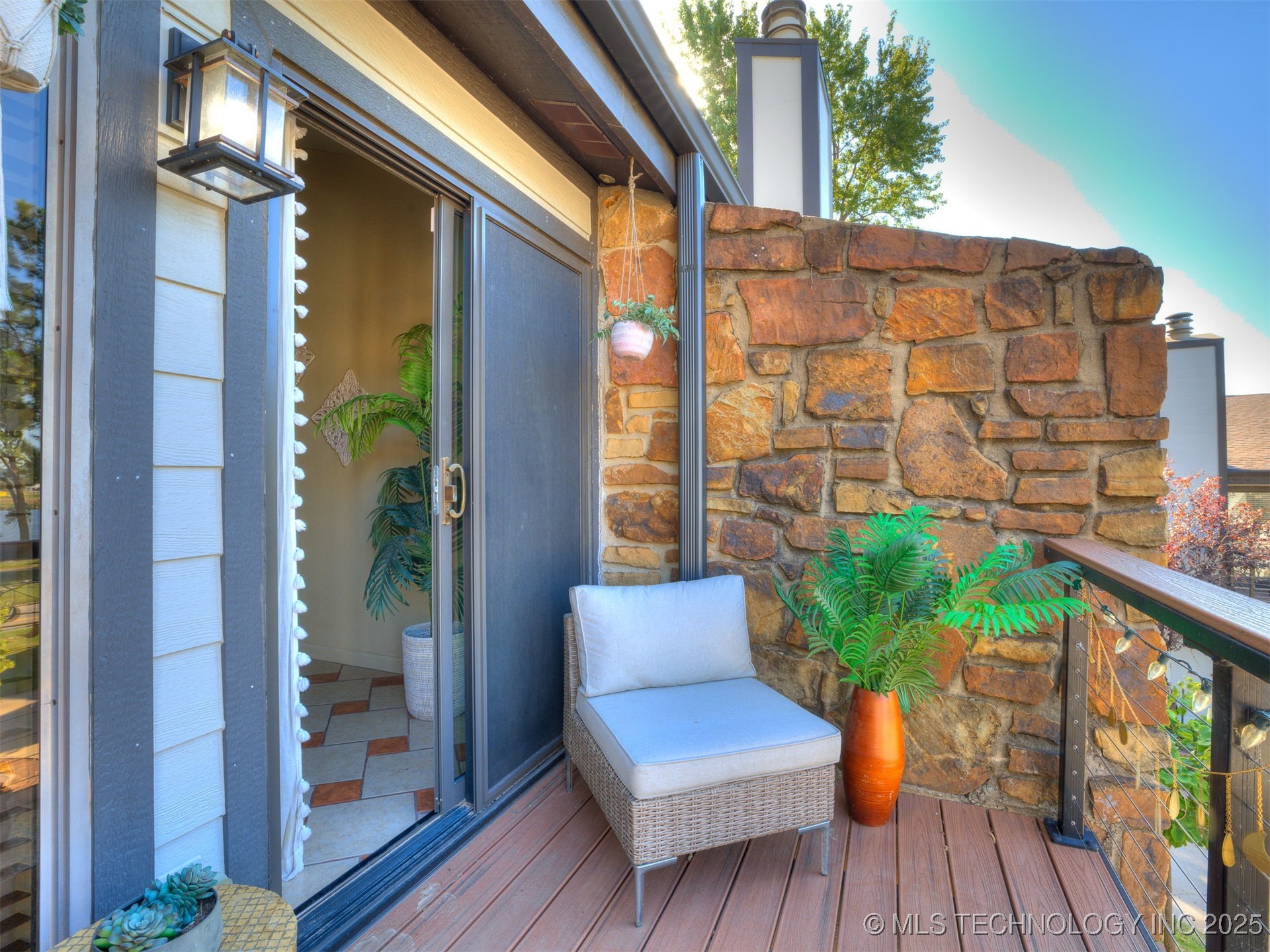 1553 S Riverside Drive 1553 Property Photo 39