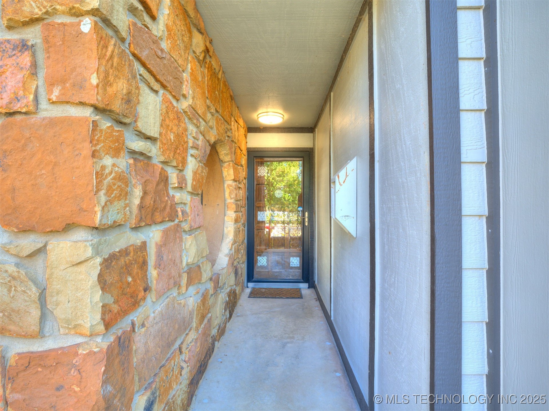 1553 S Riverside Drive 1553 Property Photo 48