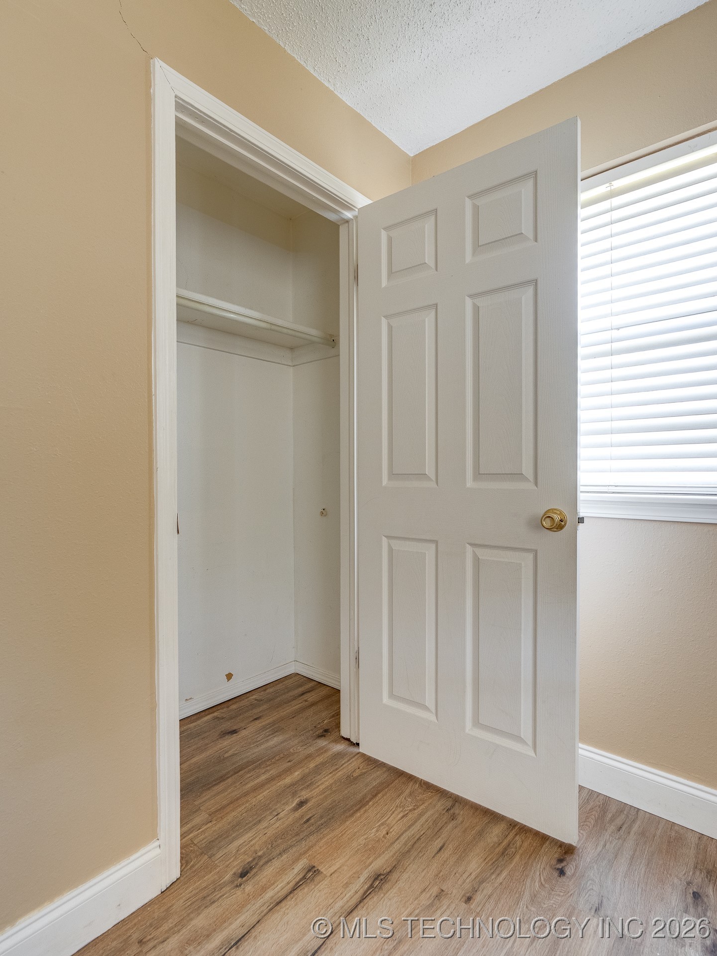 306 E Colonial Property Photo 16