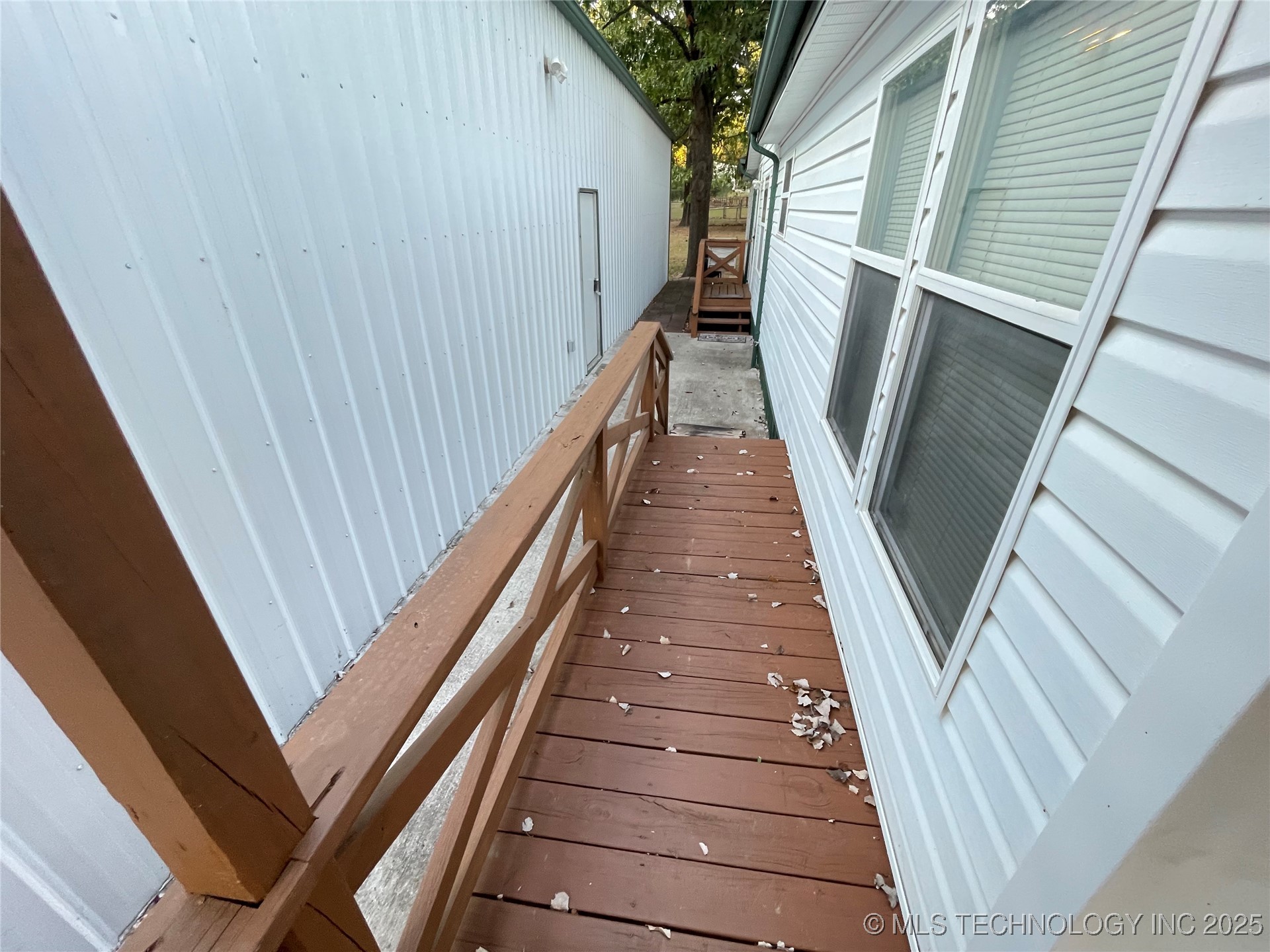 429555 E 1139 Road Property Photo 20