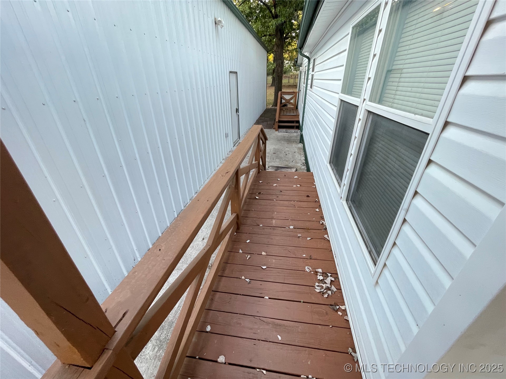 429555 E 1139 Road Property Photo 41