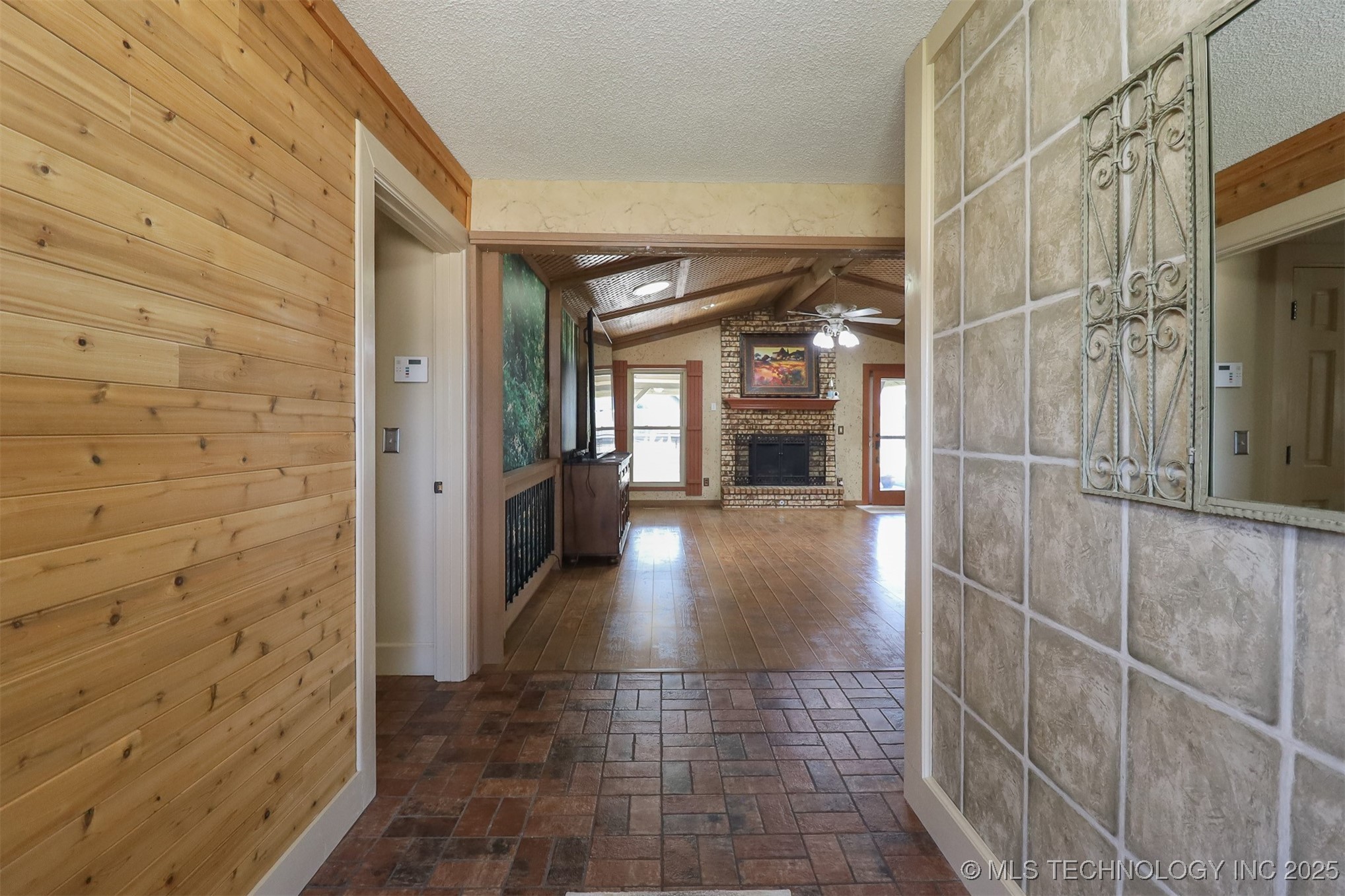 10708 S 88th East Circle Property Photo 4