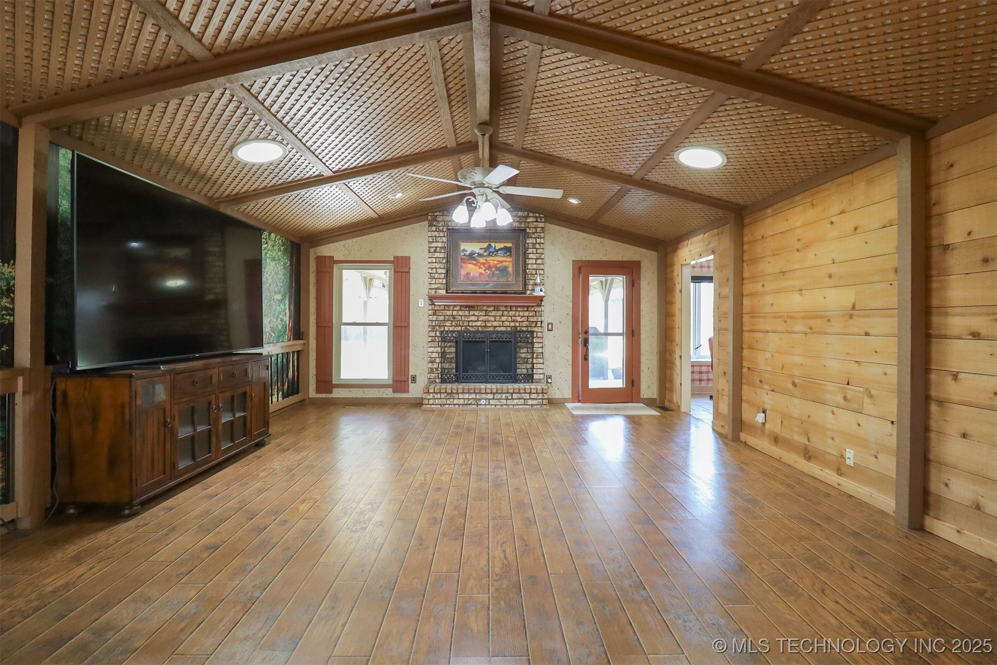 10708 S 88th East Circle Property Photo 6