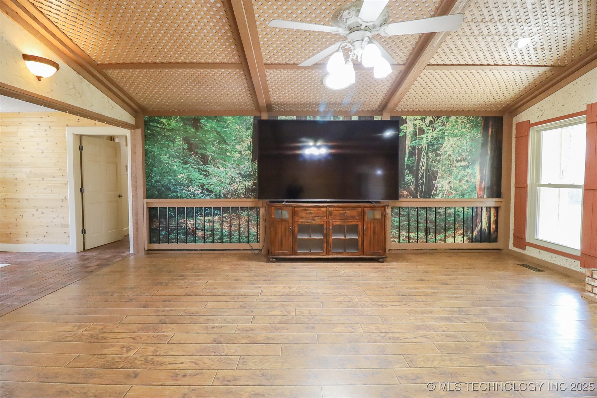 10708 S 88th East Circle Property Photo 7