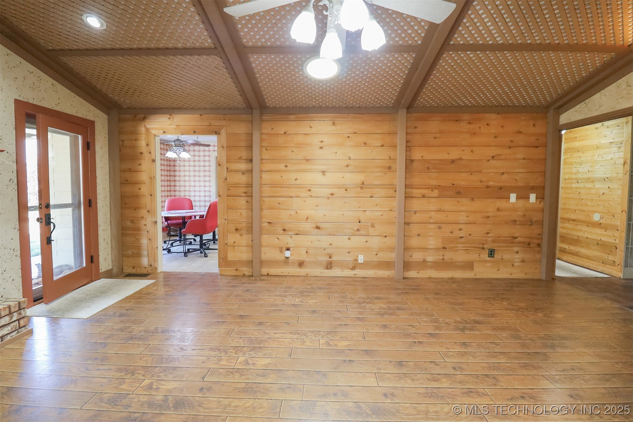 10708 S 88th East Circle Property Photo 8