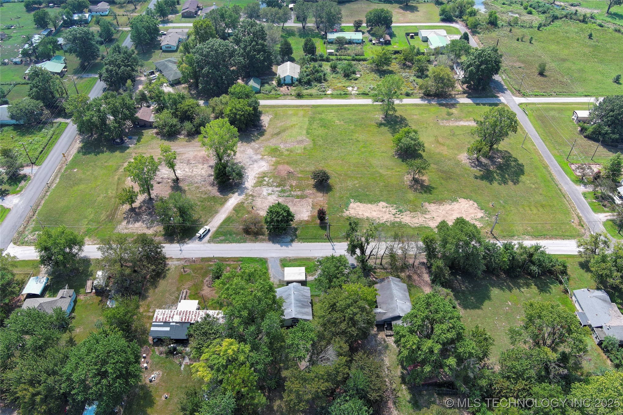 5419 Pine Street Property Photo 1