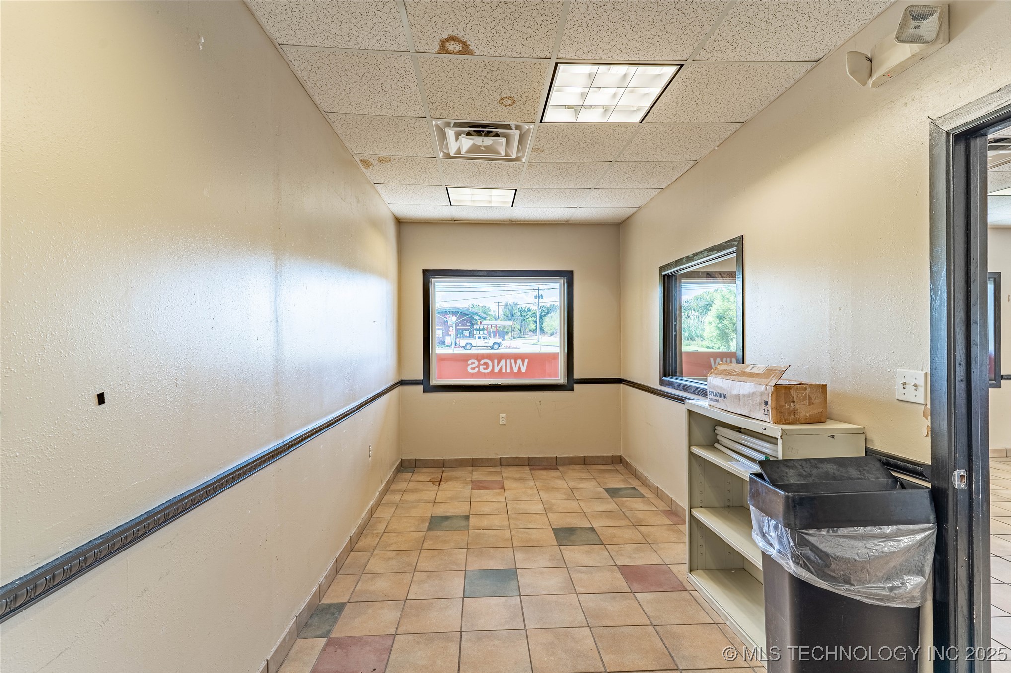 815 E Broadway Street Property Photo 11