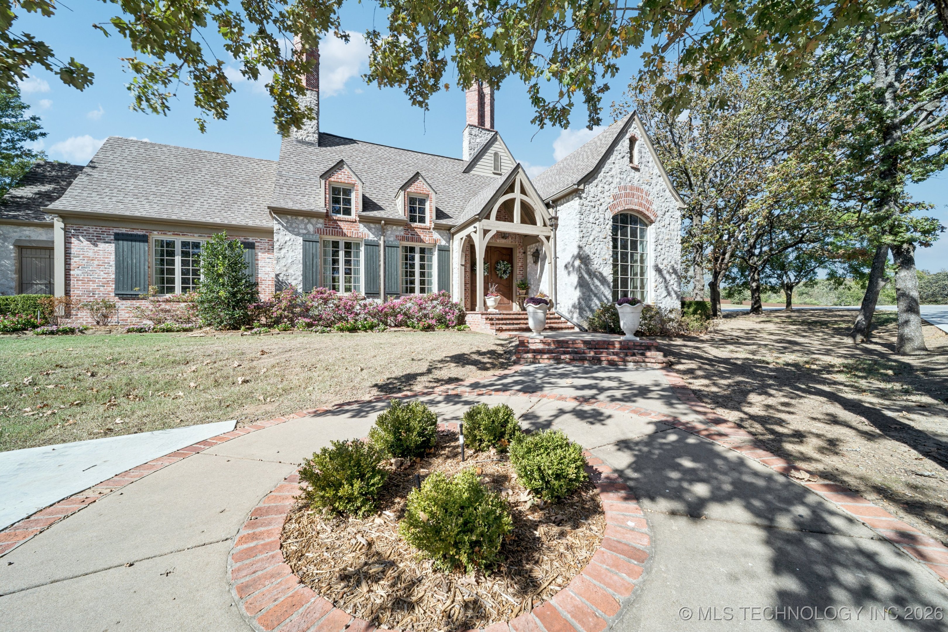 2315 N 60th Street W Property Photo 5