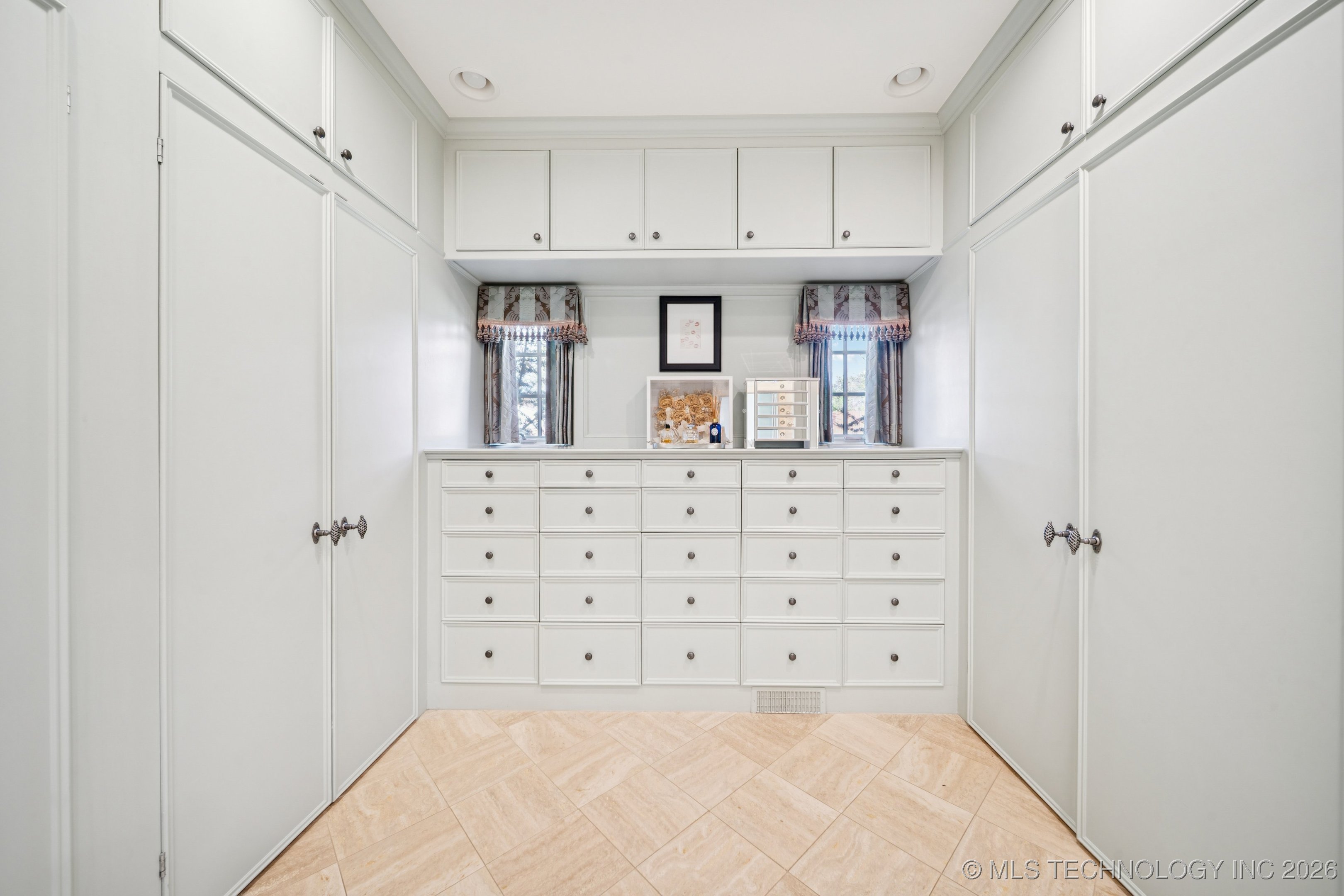 2315 N 60th Street W Property Photo 43