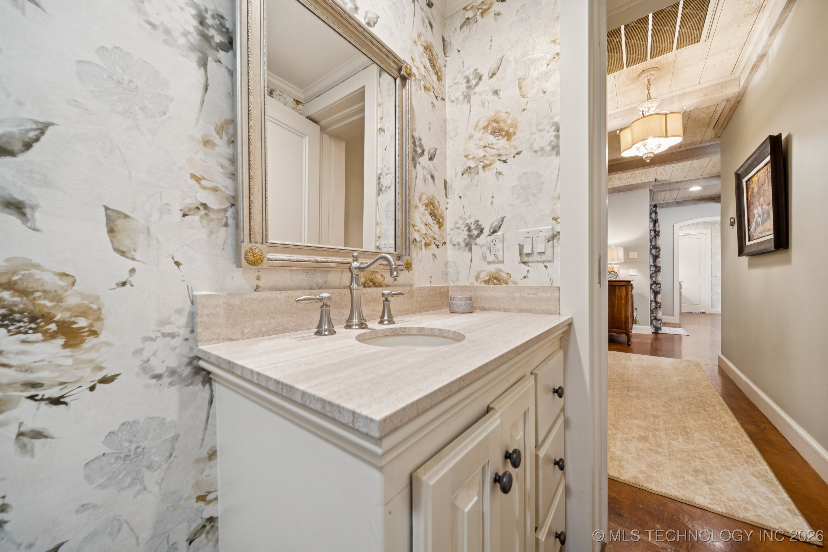 2315 N 60th Street W Property Photo 44