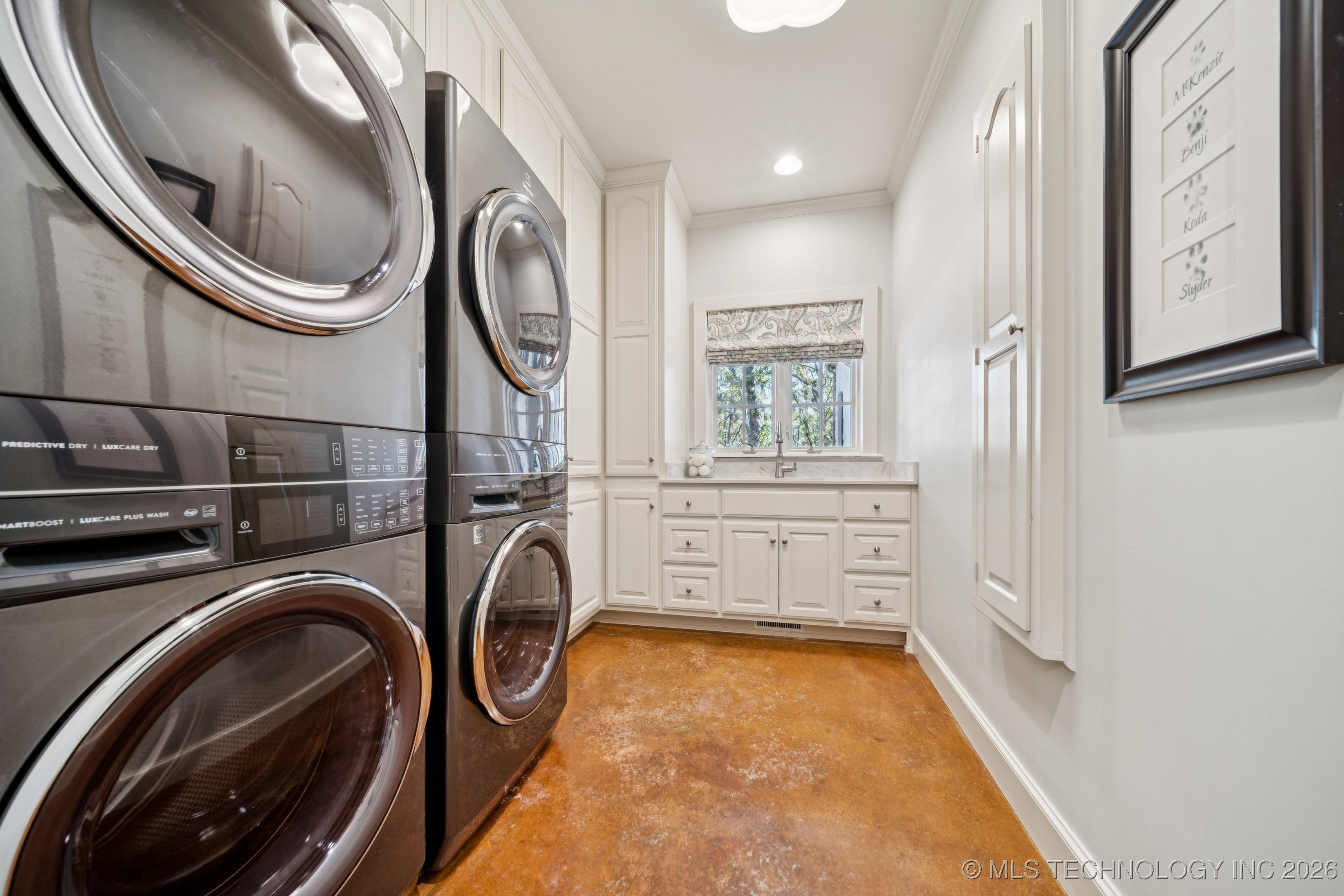 2315 N 60th Street W Property Photo 46