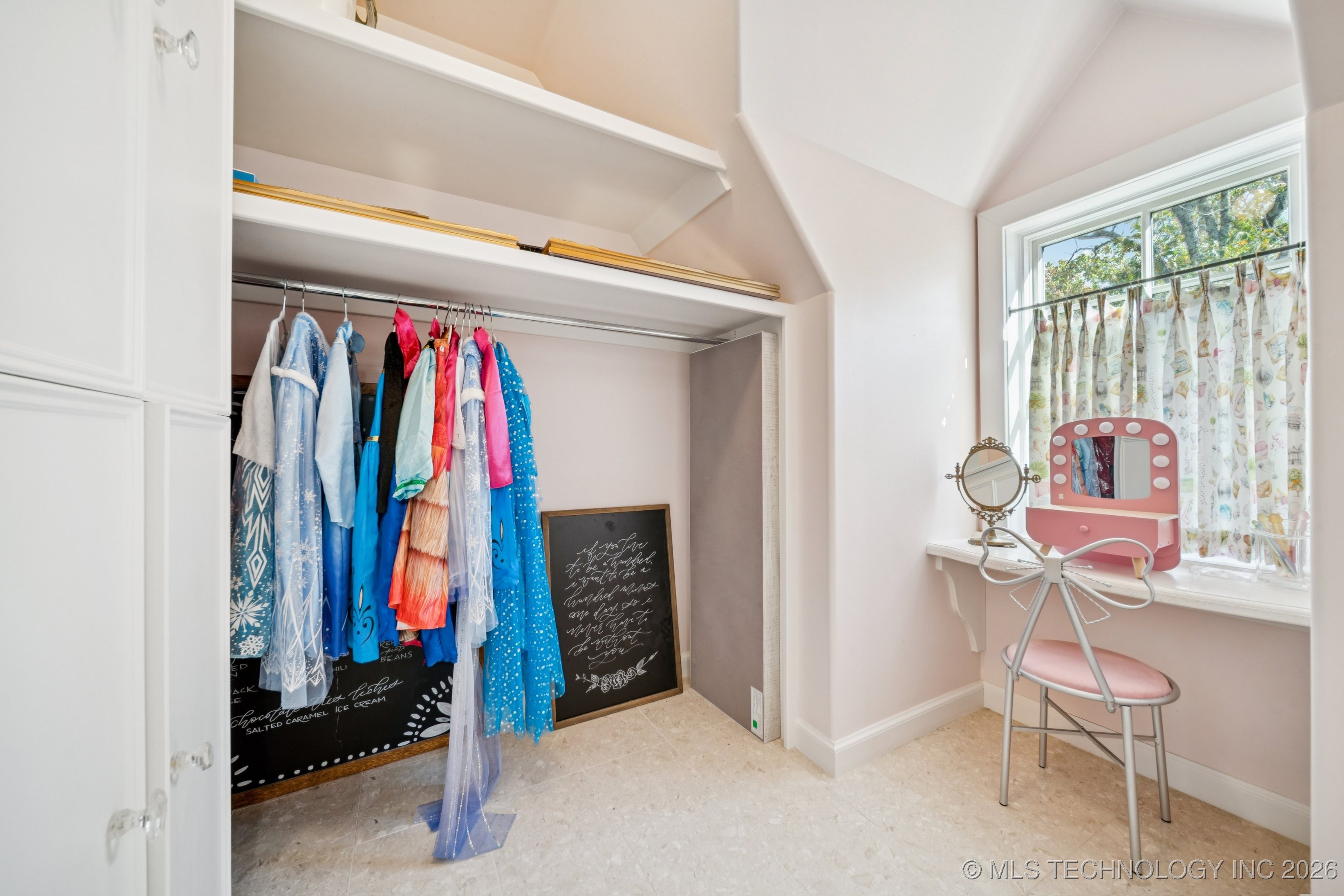 2315 N 60th Street W Property Photo 53