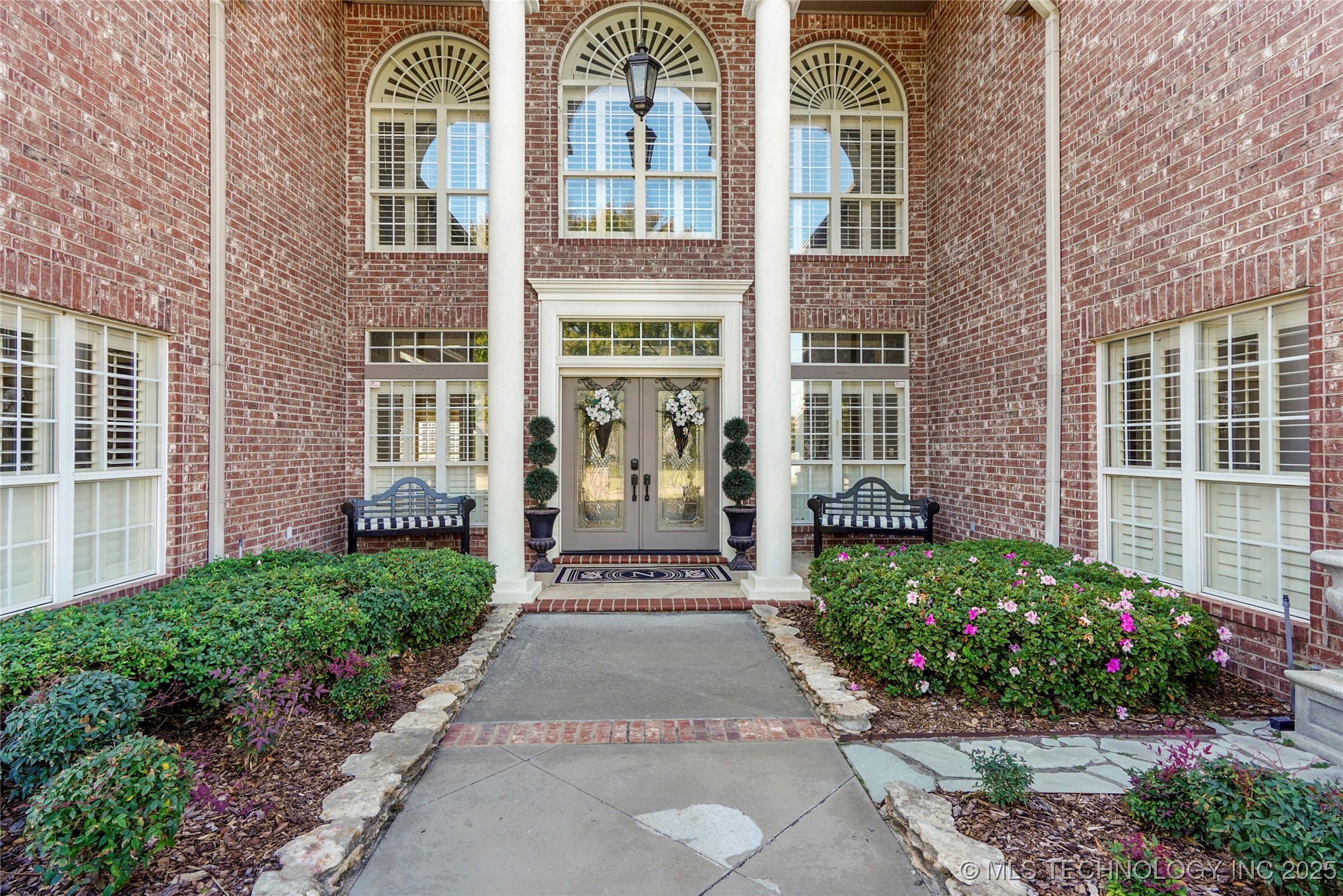 212 Ashton Drive Property Photo 6