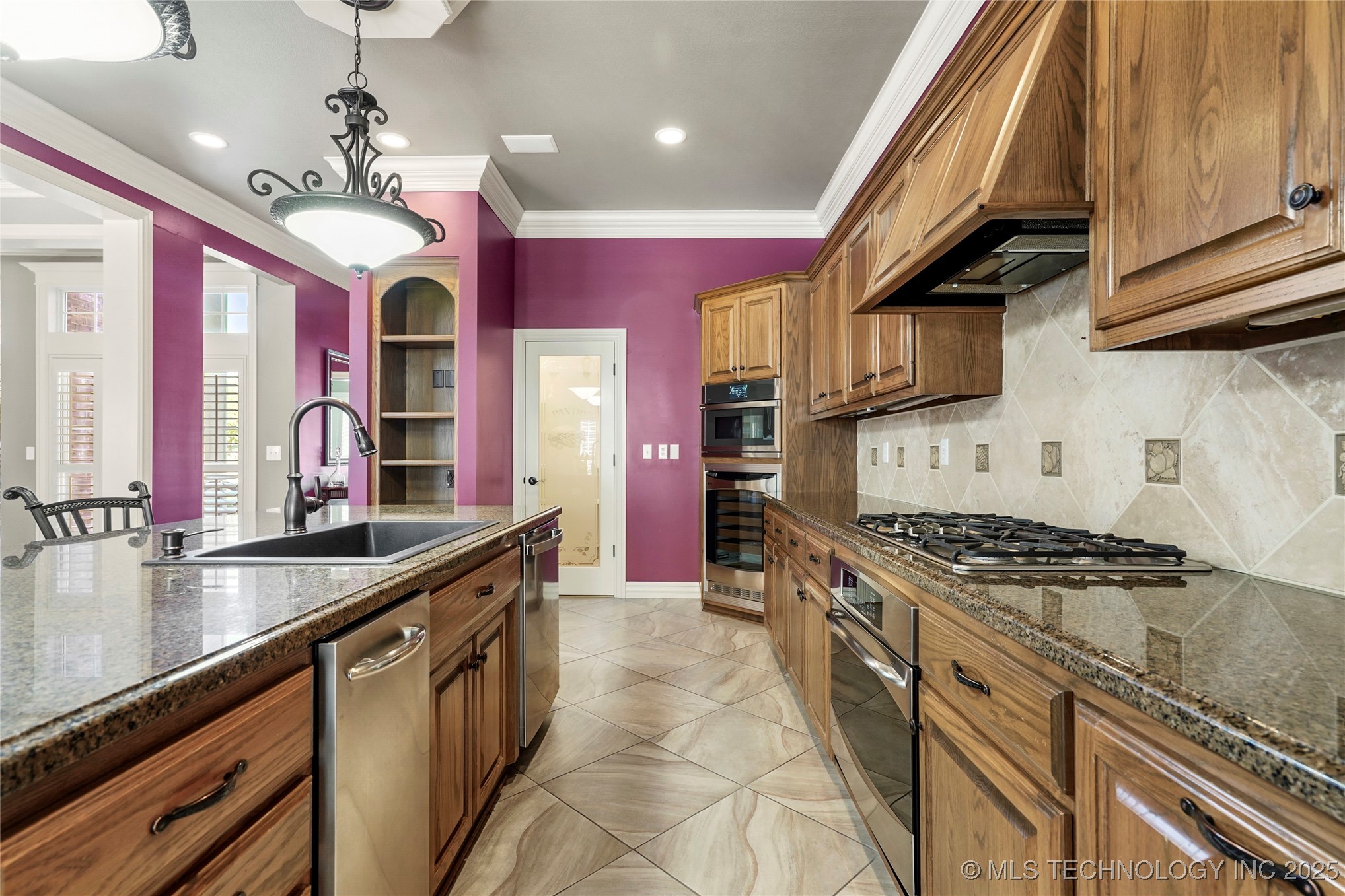 212 Ashton Drive Property Photo 12