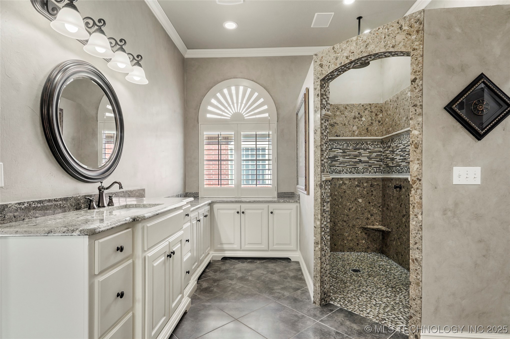 212 Ashton Drive Property Photo 20