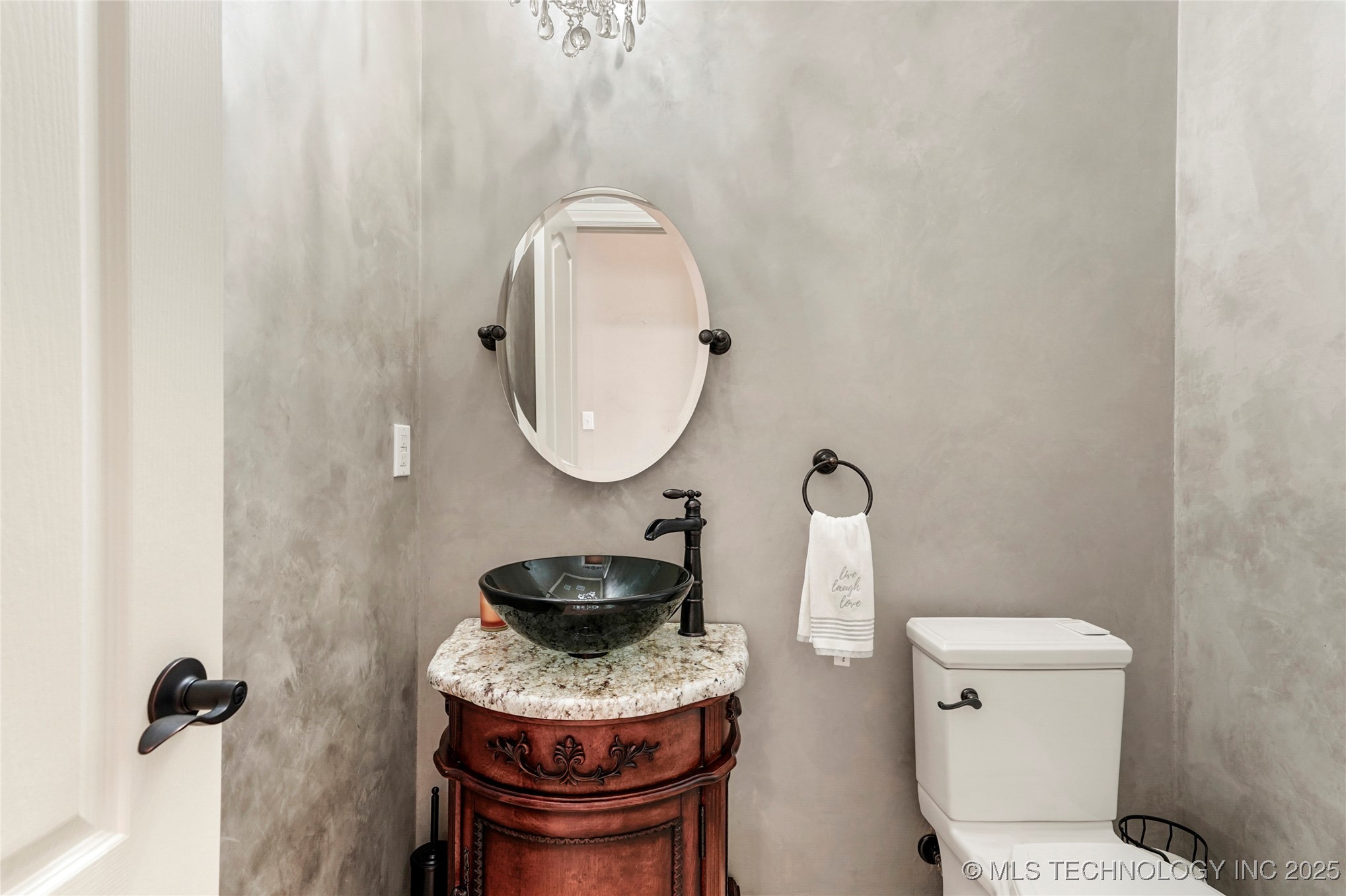 212 Ashton Drive Property Photo 24