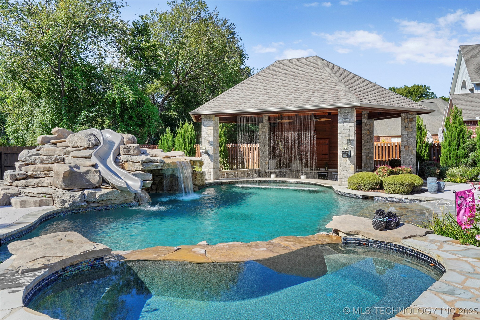 212 Ashton Drive Property Photo 40