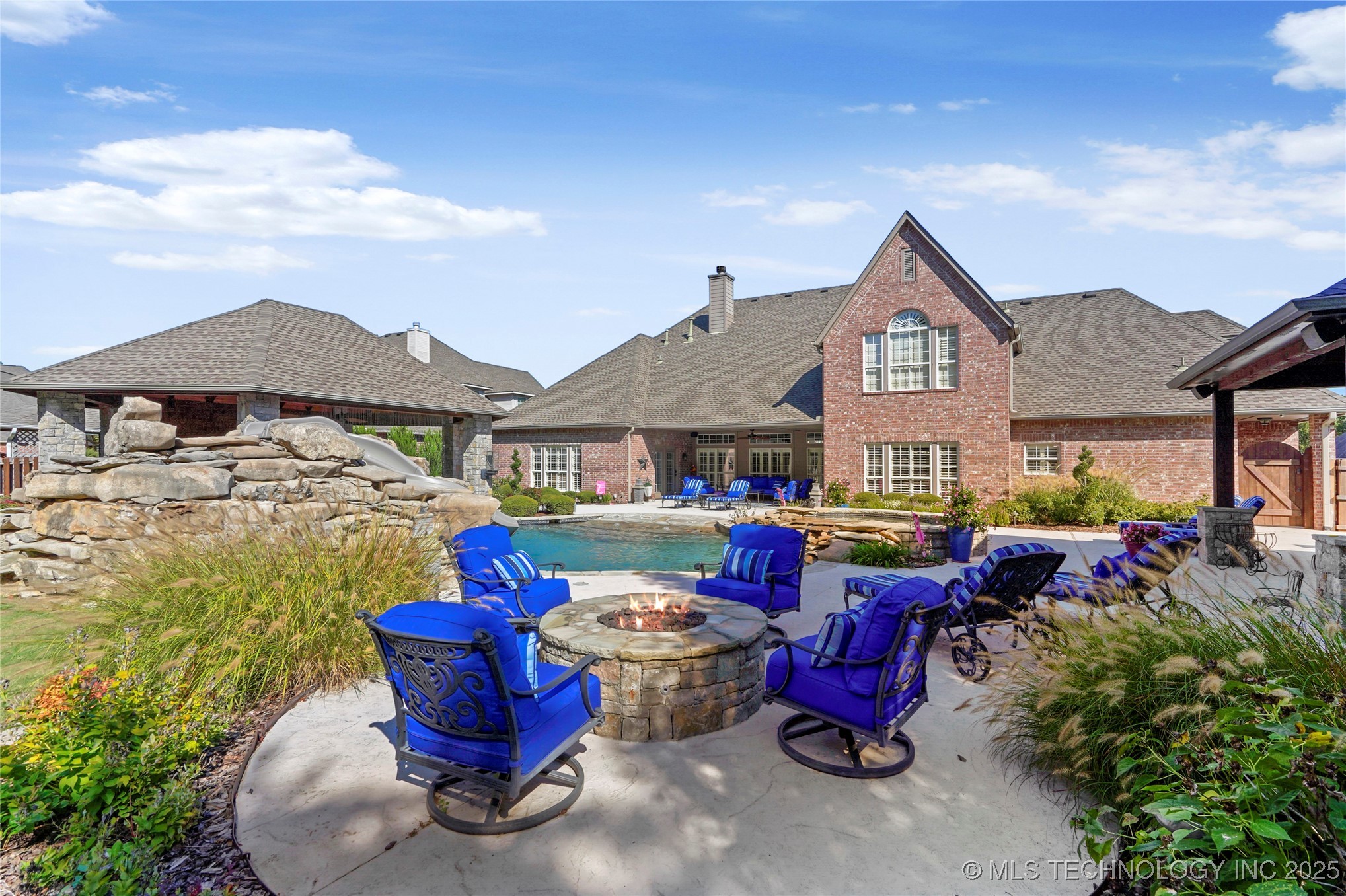 212 Ashton Drive Property Photo 45