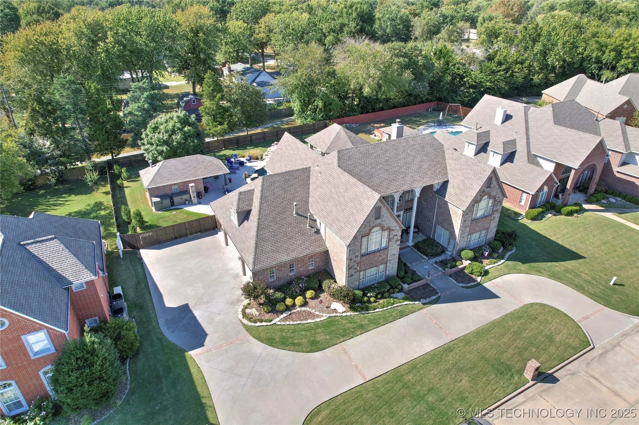 212 Ashton Drive Property Photo 51