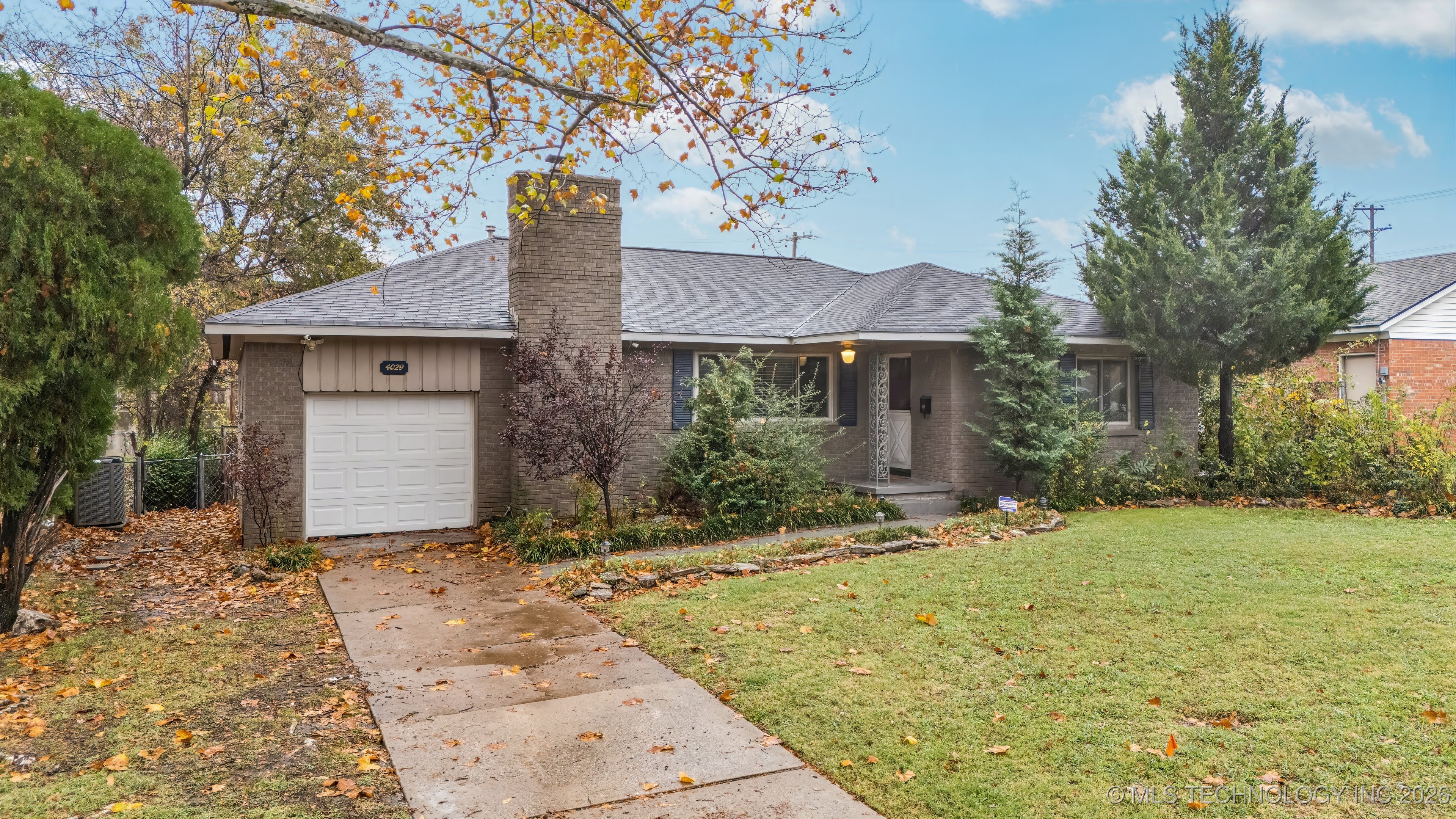 4029 S Vandalia Avenue Property Photo 4