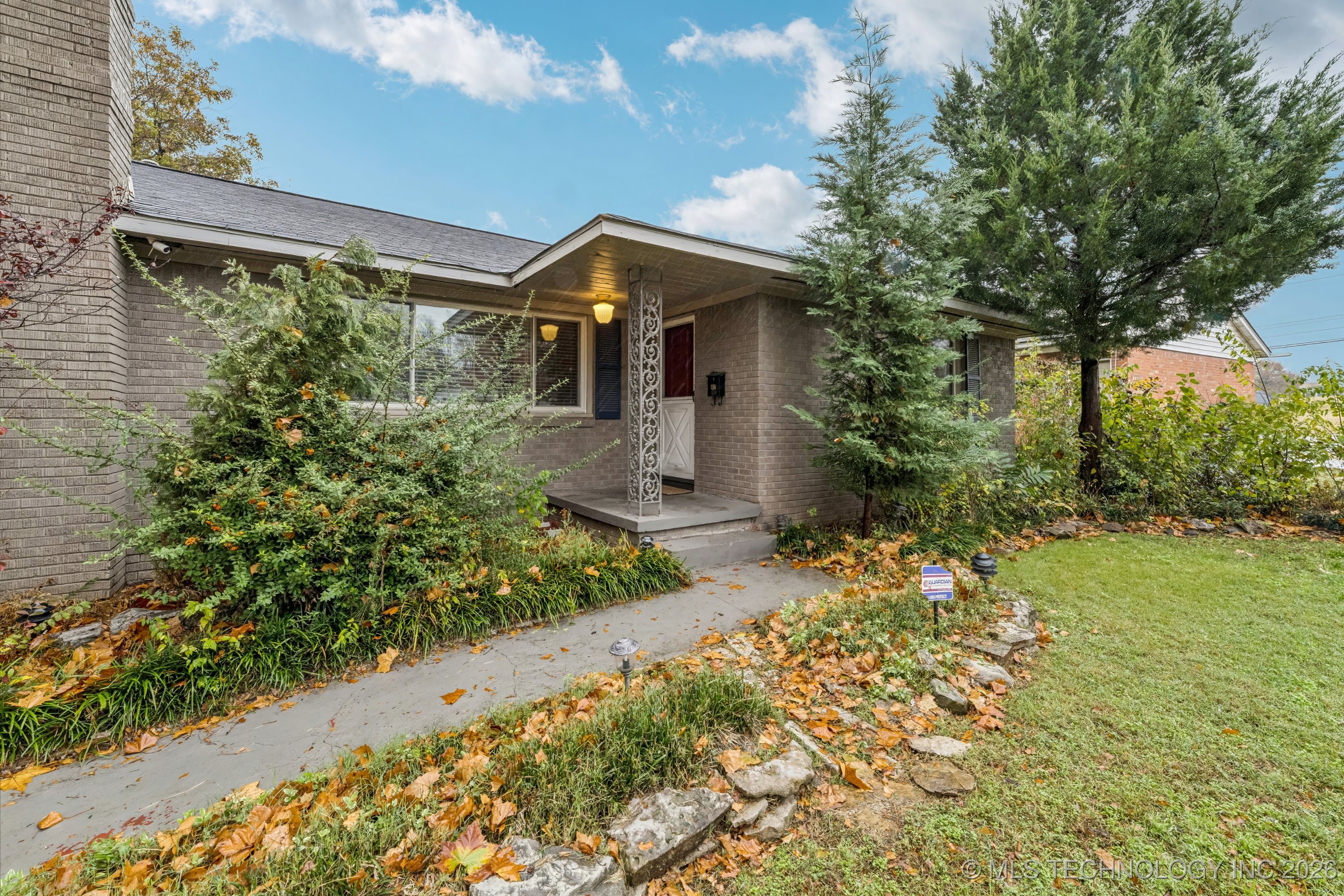 4029 S Vandalia Avenue Property Photo 5