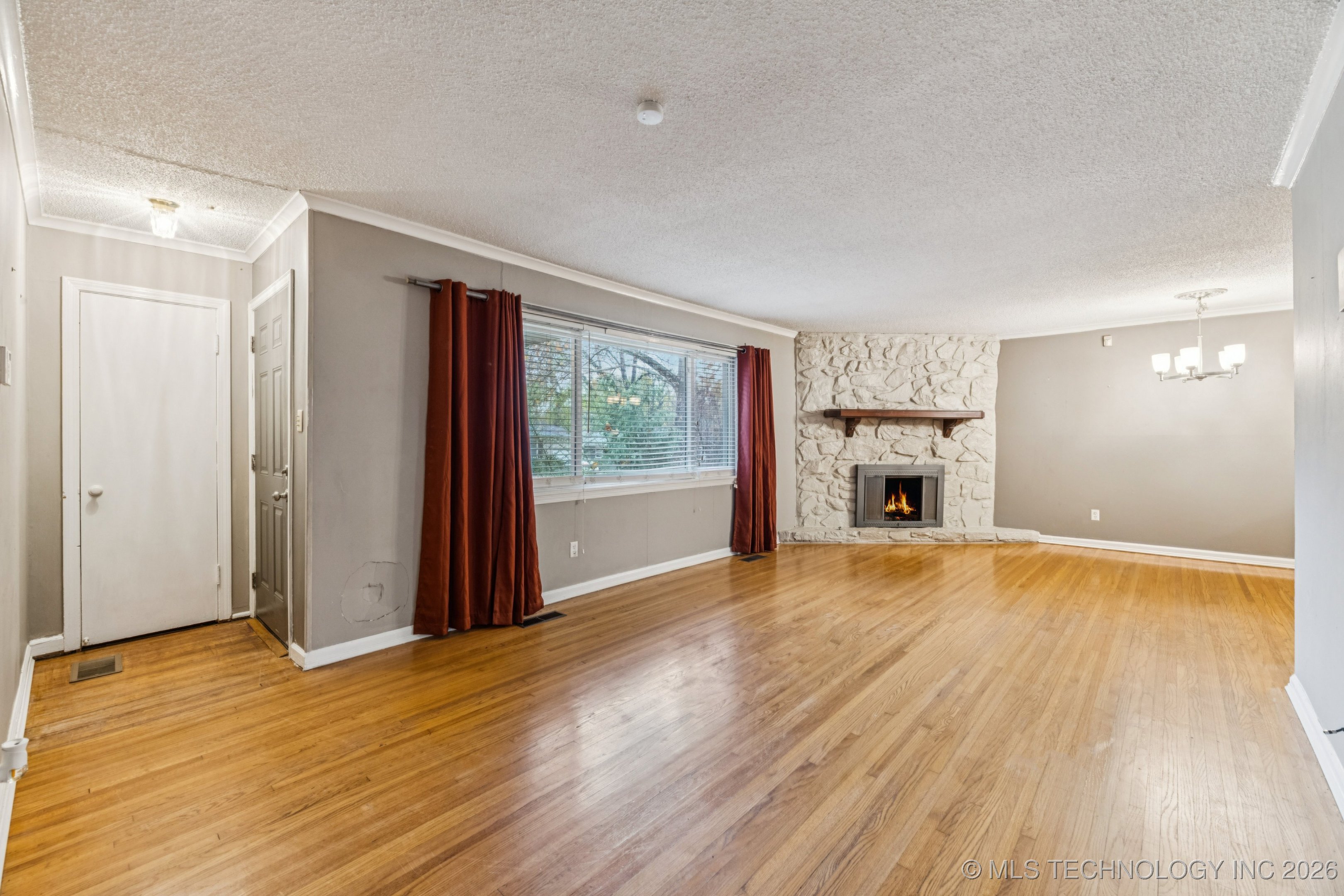 4029 S Vandalia Avenue Property Photo 6